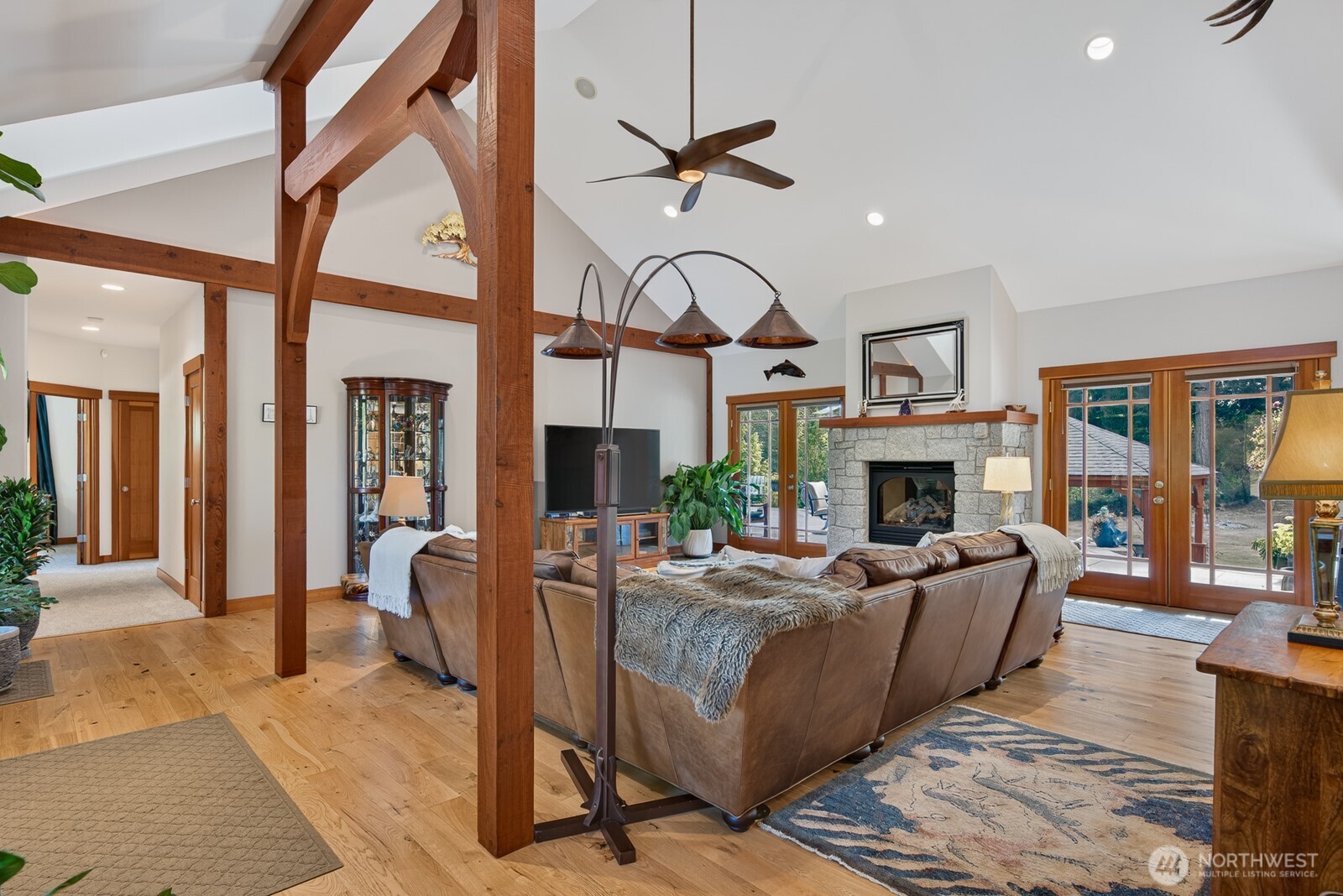 11059 Carmichael Lane Property Photo 4