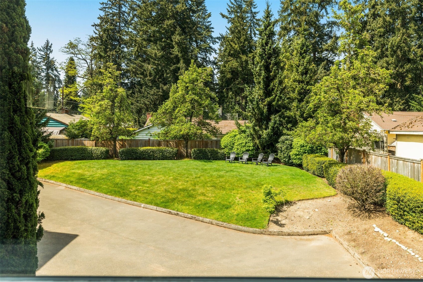 15009 Westminster Way Property Photo 5