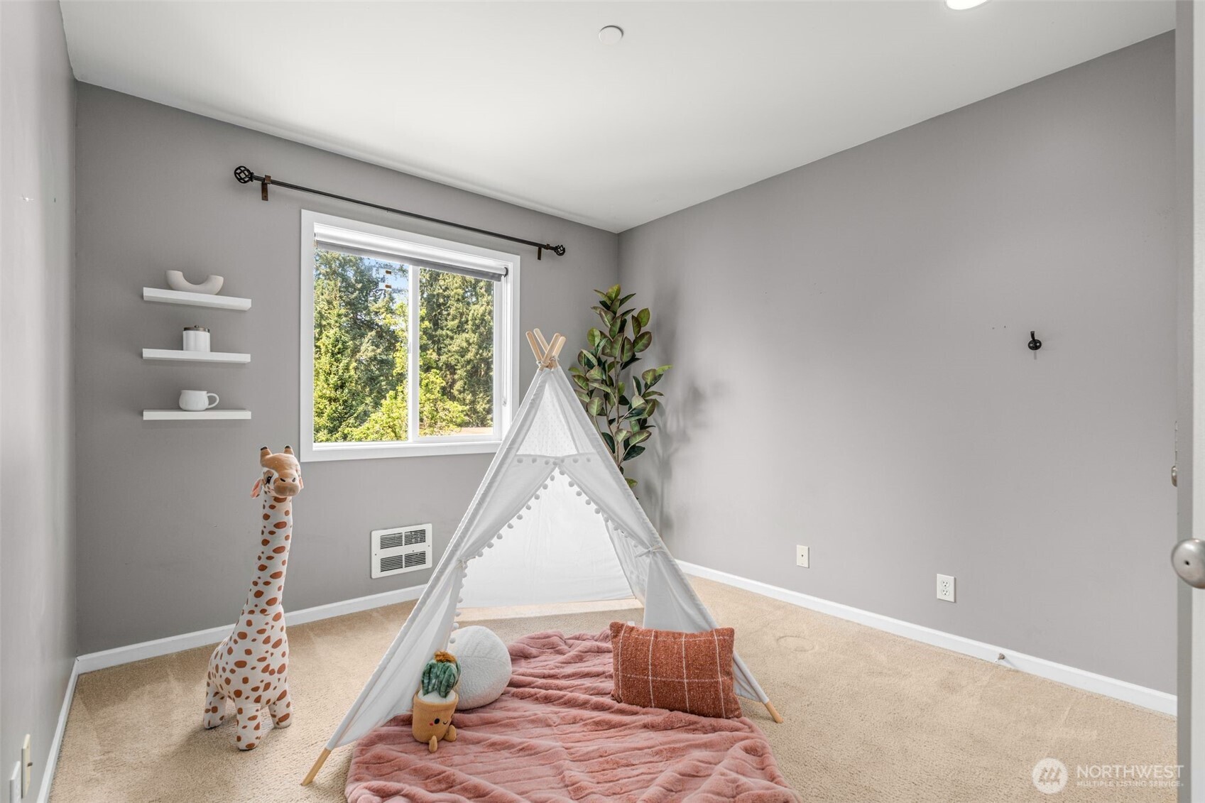 15009 Westminster Way Property Photo 17