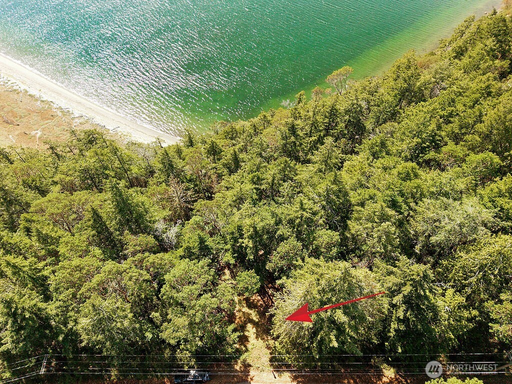 6982 Cape George Rd Property Photo 2