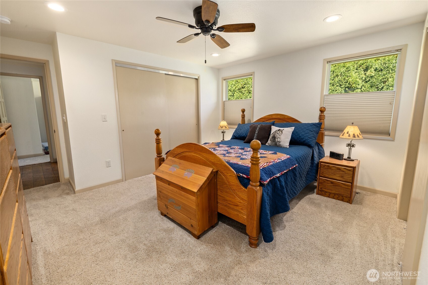 220 E Willis Road Property Photo 17
