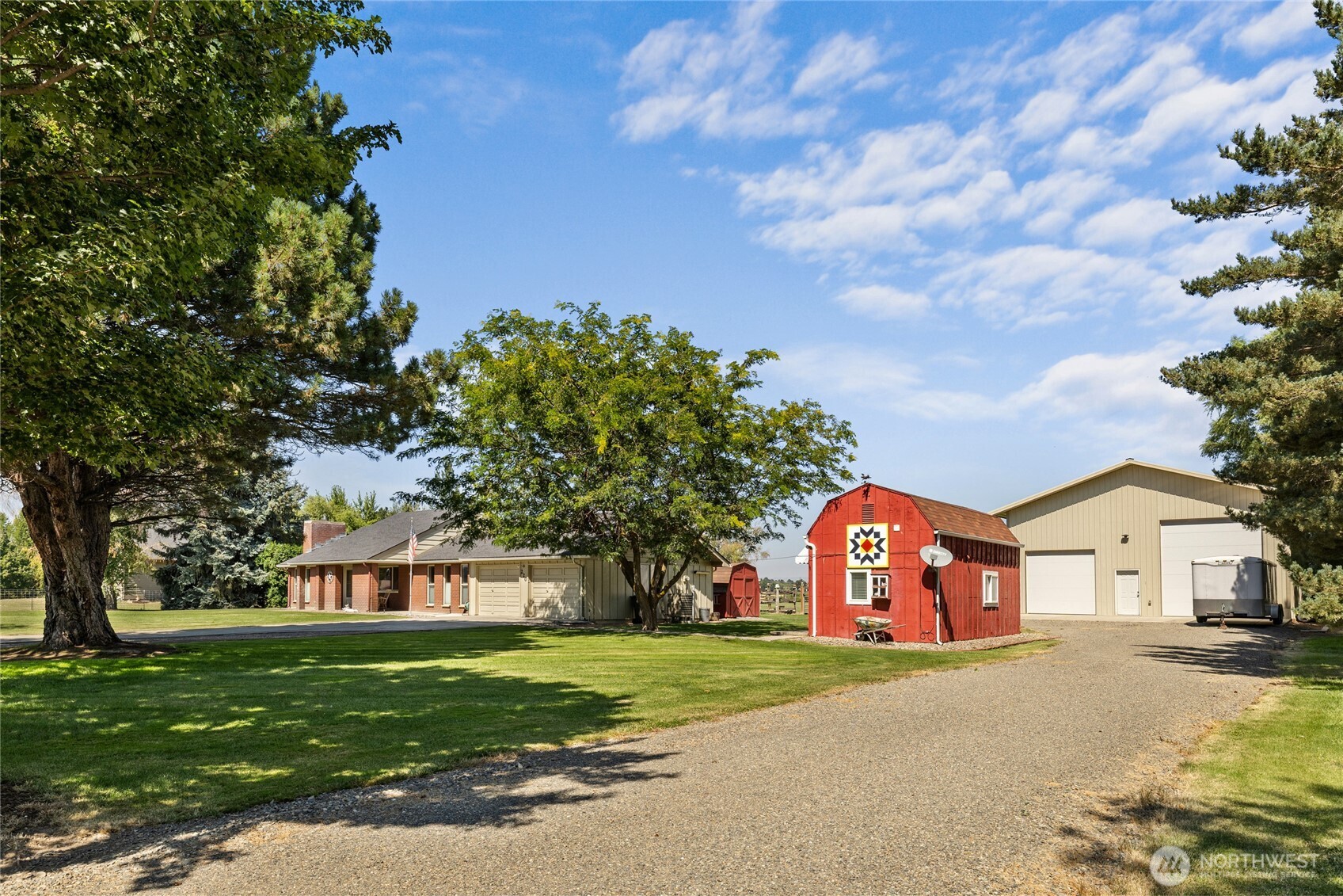 220 E Willis Road Property Photo 29