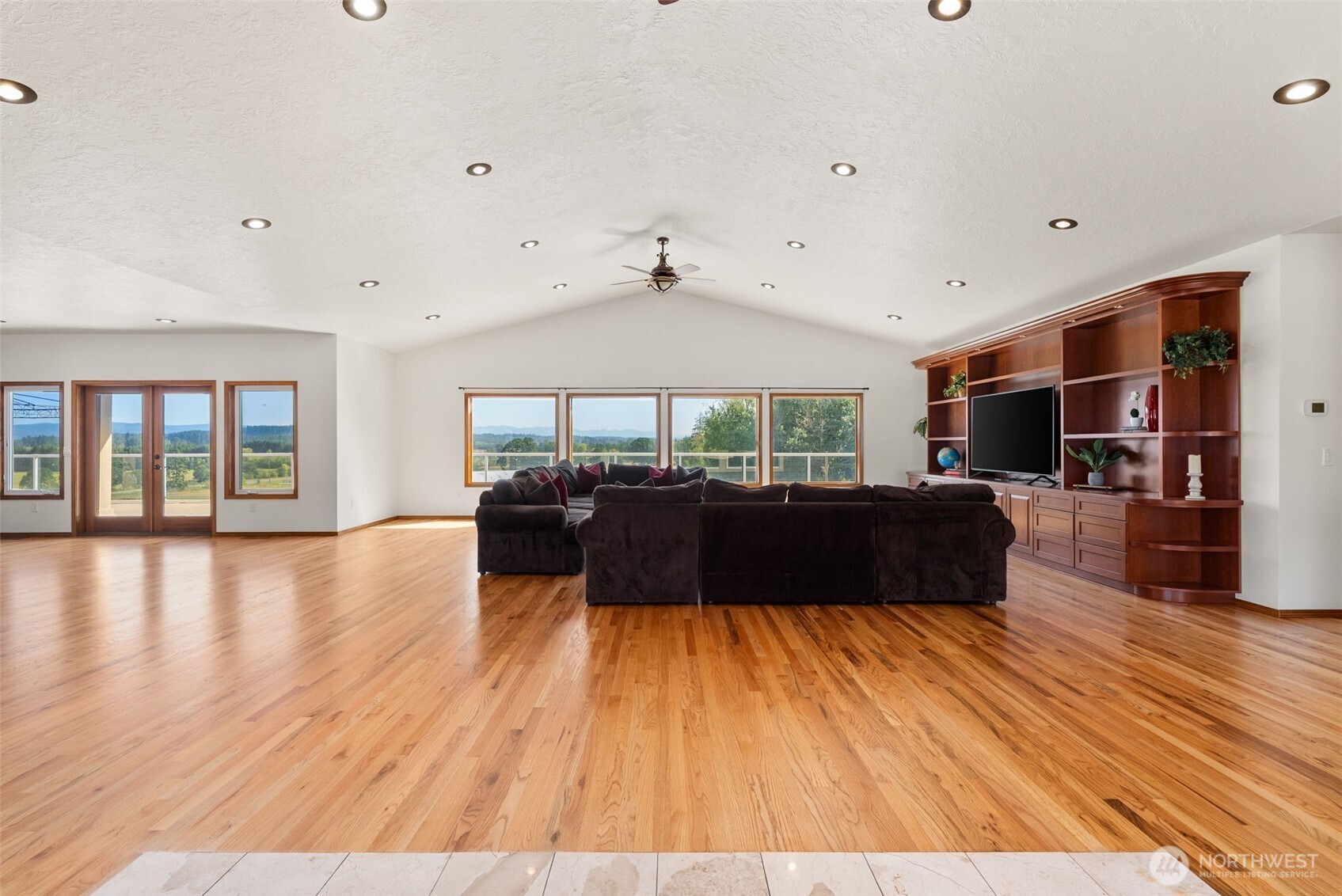 139 Coulson Road Property Photo 7