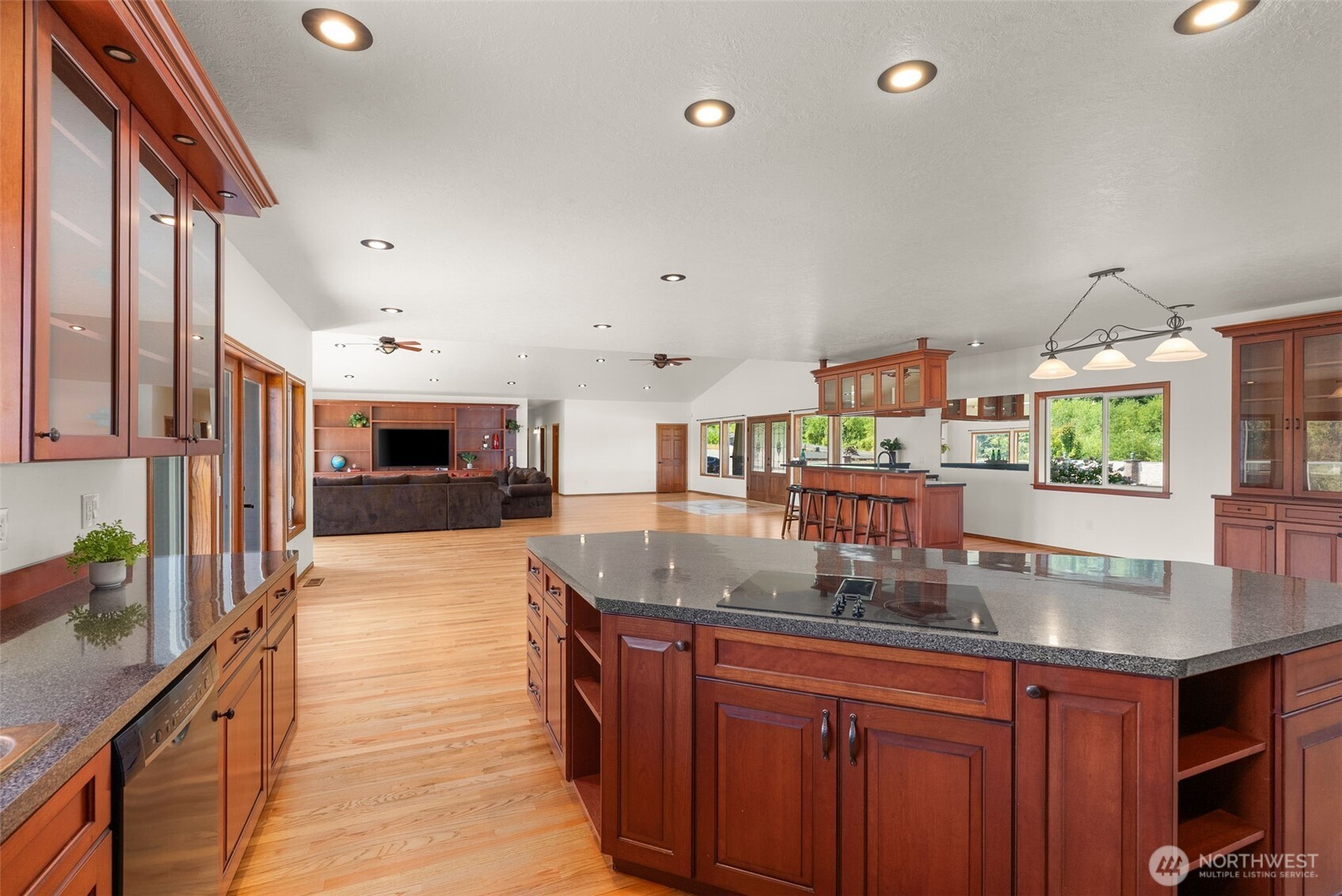 139 Coulson Road Property Photo 12