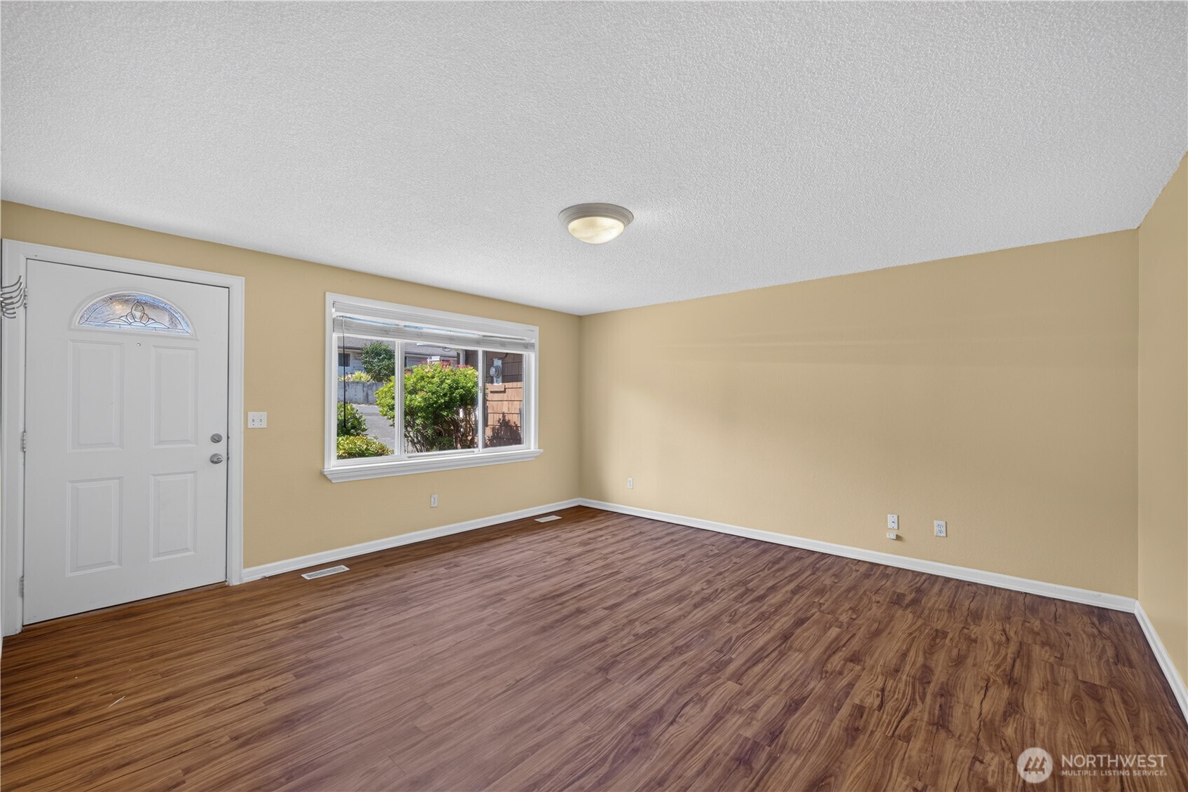 7825 Highland Drive Property Photo 8