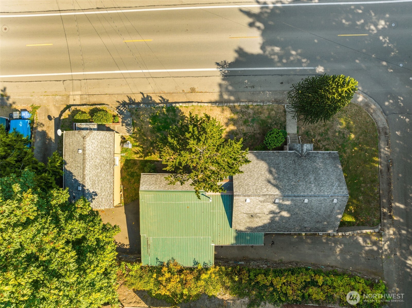 101 2nd Avenue Property Photo 2