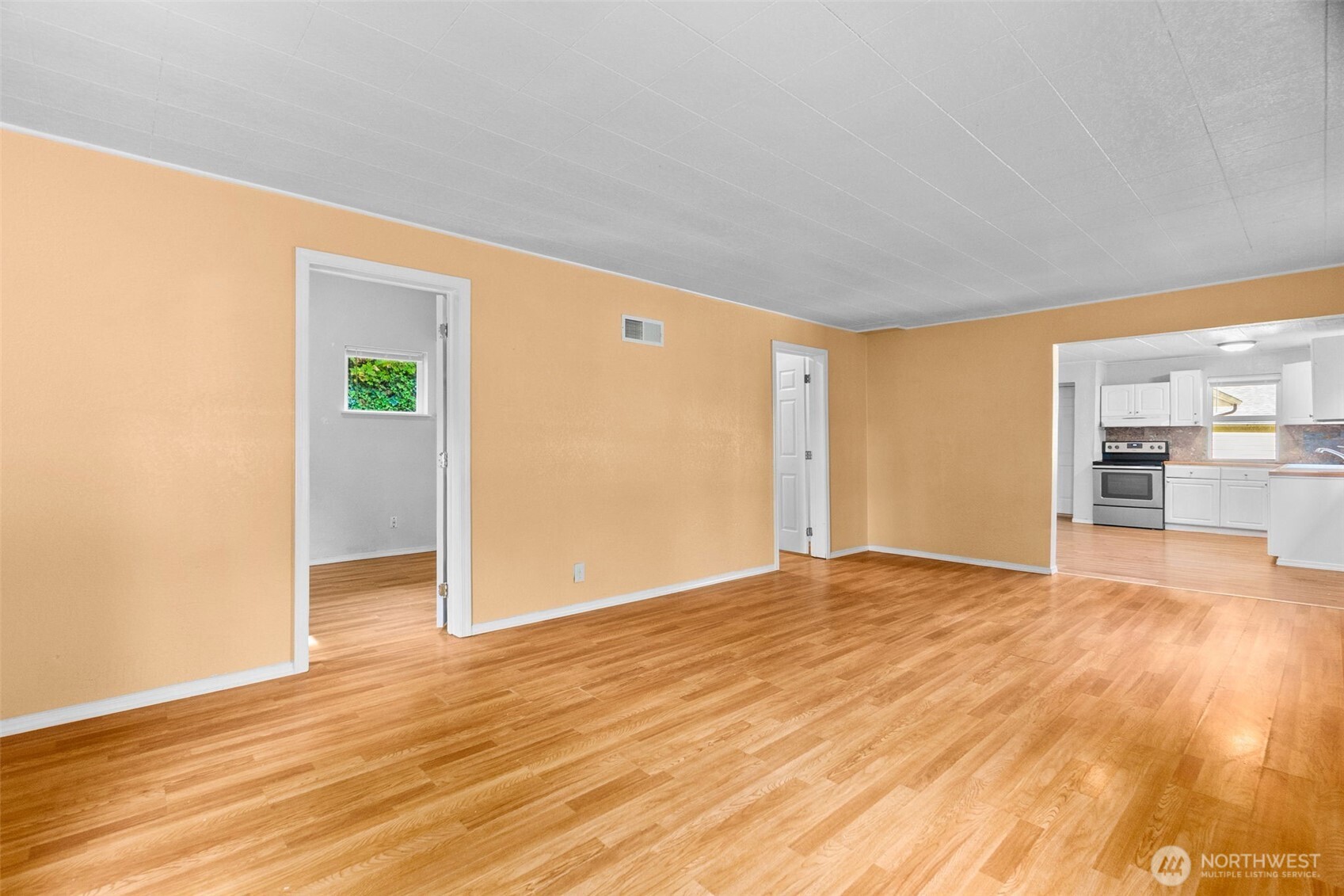 101 2nd Avenue Property Photo 7