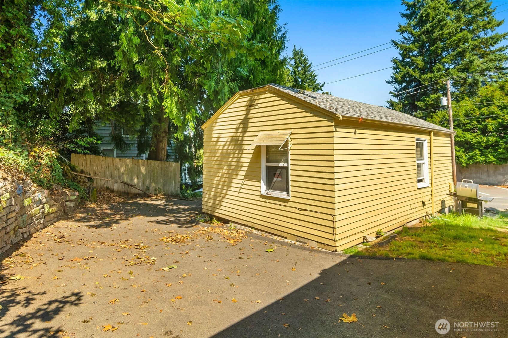 101 2nd Avenue Property Photo 26