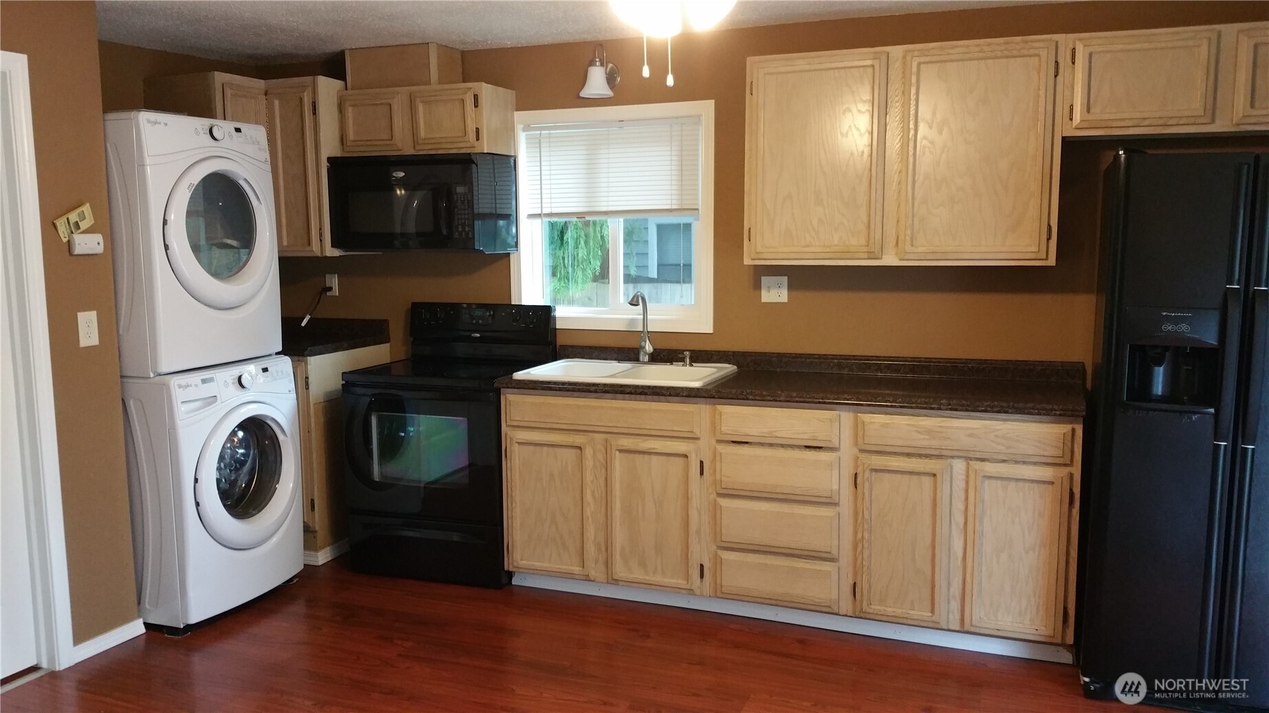 101 2nd Avenue Property Photo 30