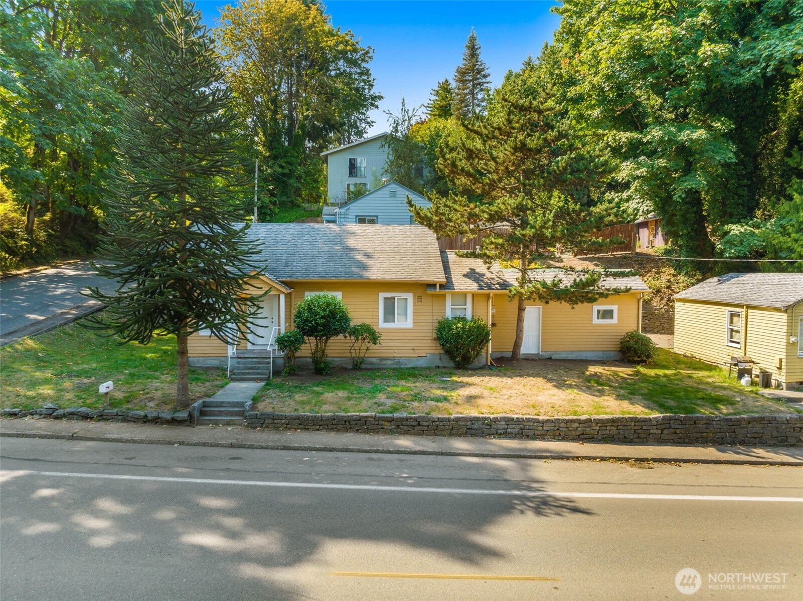 101 2nd Avenue Property Photo 36