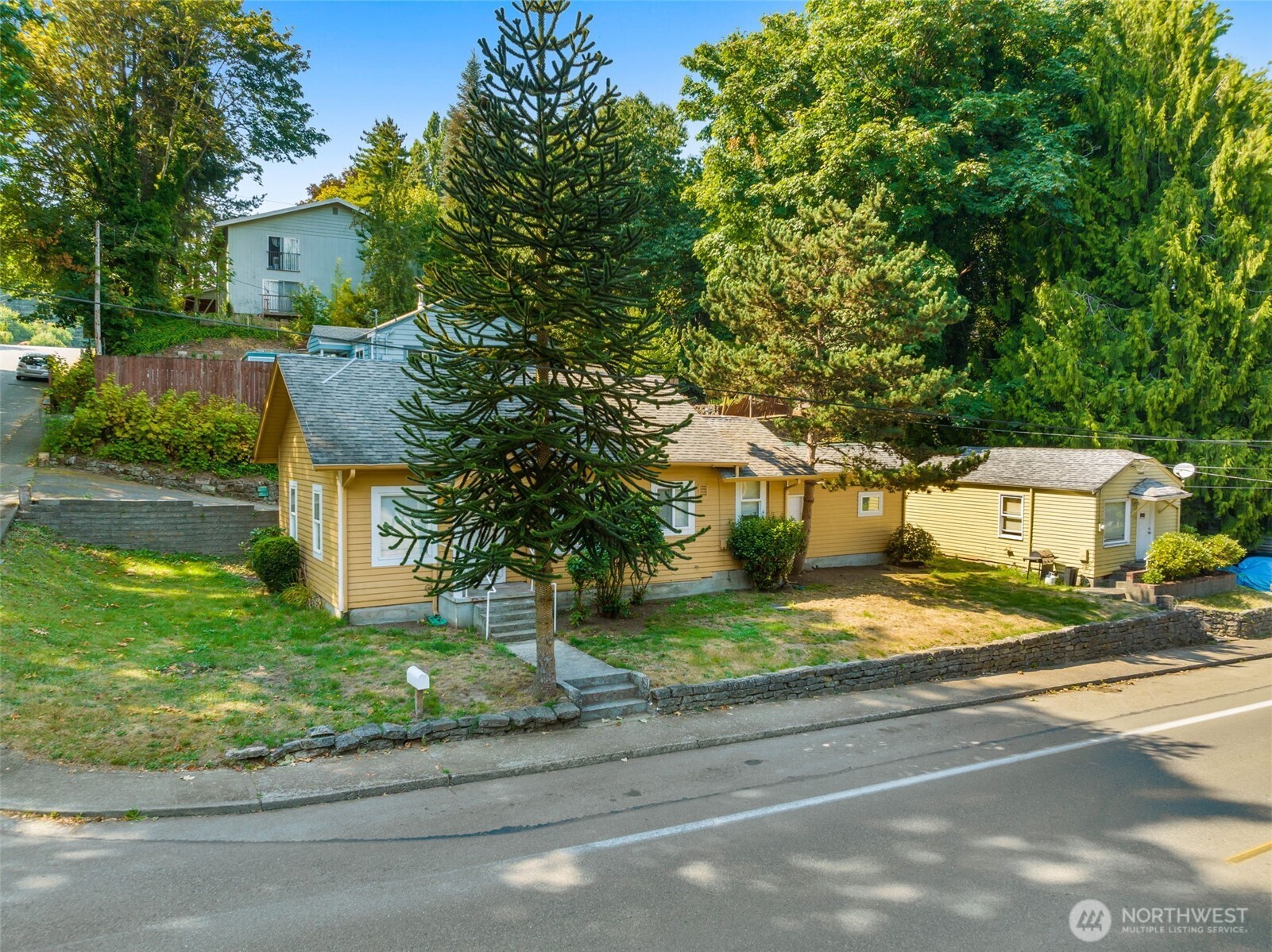 101 2nd Avenue Property Photo 37