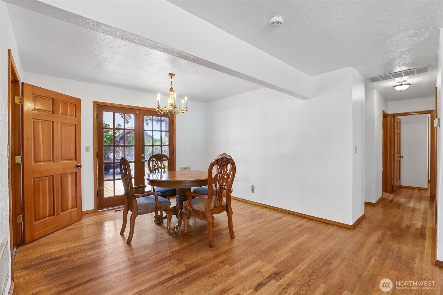 413 Little Rock Way Property Photo 8