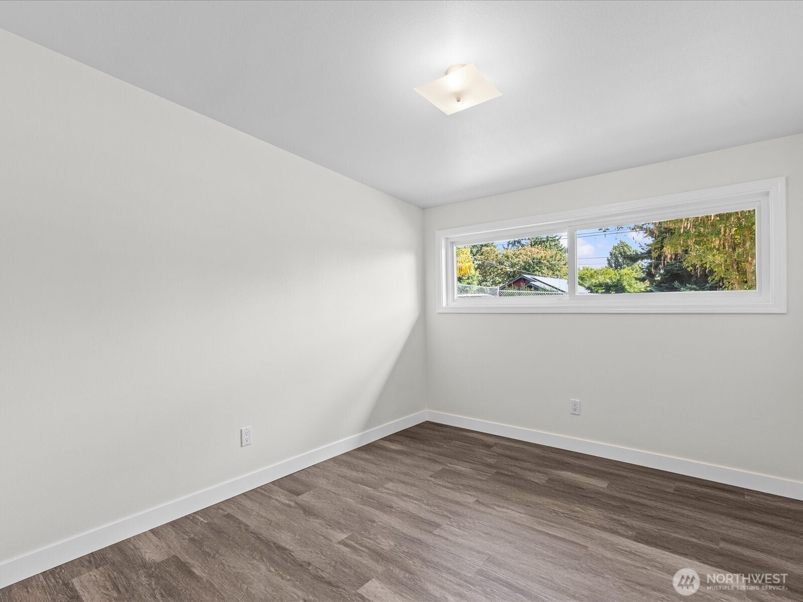10833 11th Avenue Property Photo 17