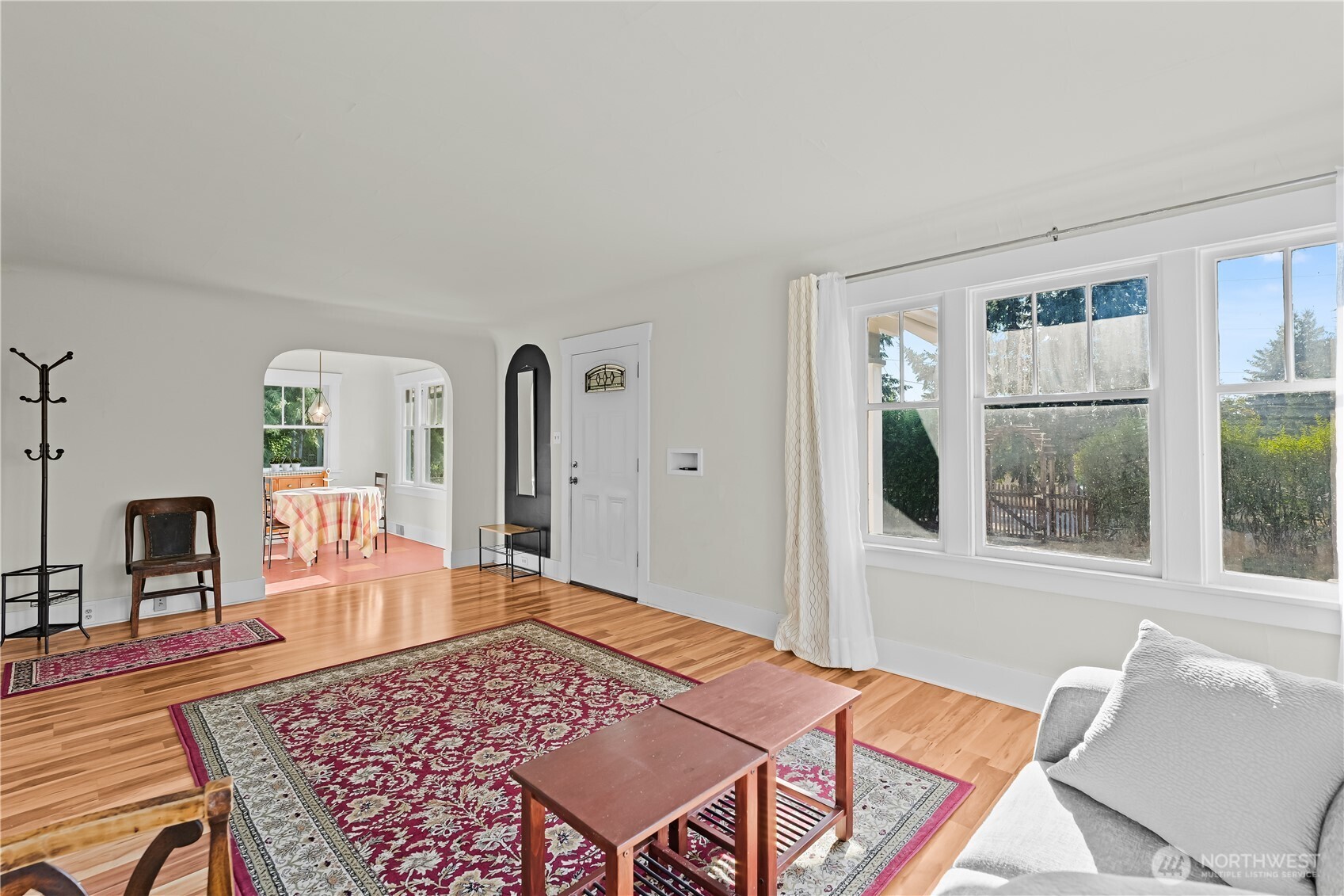 6401 S Clement Avenue Property Photo 8