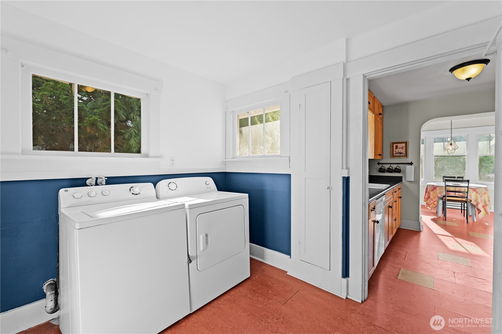 6401 S Clement Avenue Property Photo 20