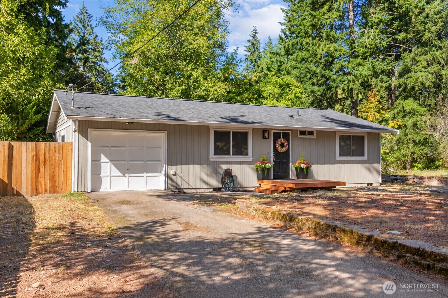 13290 Nw Holly Road Property Photo 1