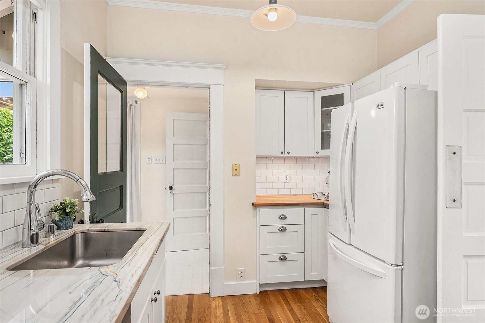 4663 1st Avenue Property Photo 13