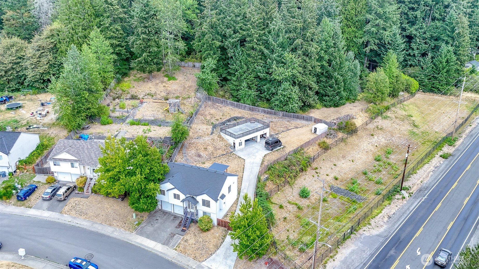 13723 21st Avenue Property Photo 6