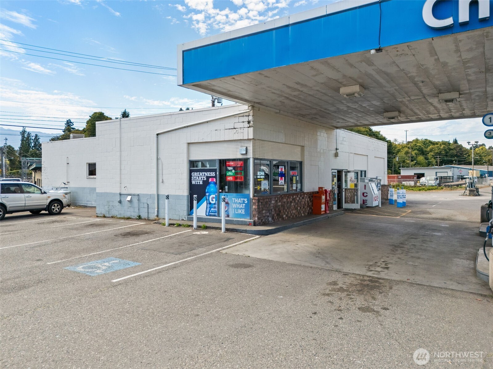 402 Marine Drive Property Photo 13