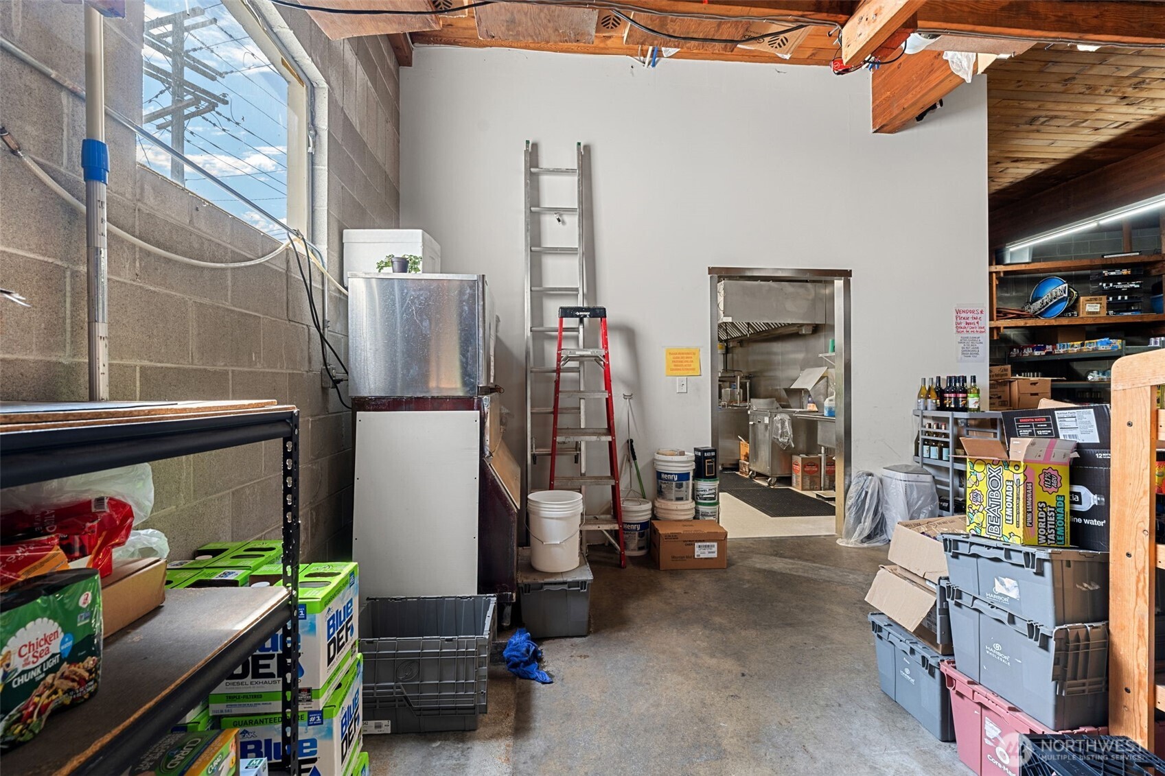 402 Marine Drive Property Photo 16