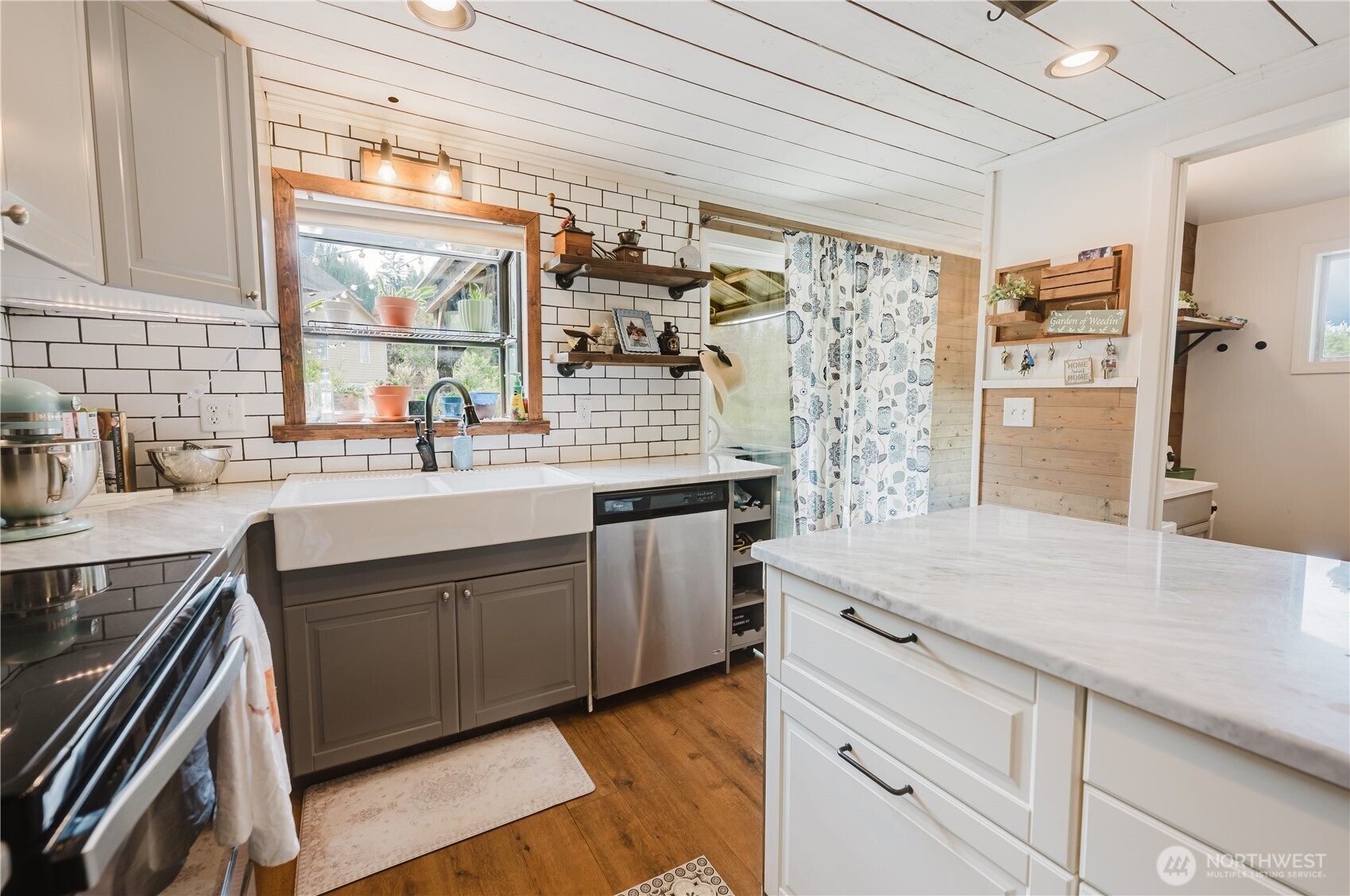 38908 Ne Amboy Road Property Photo 6