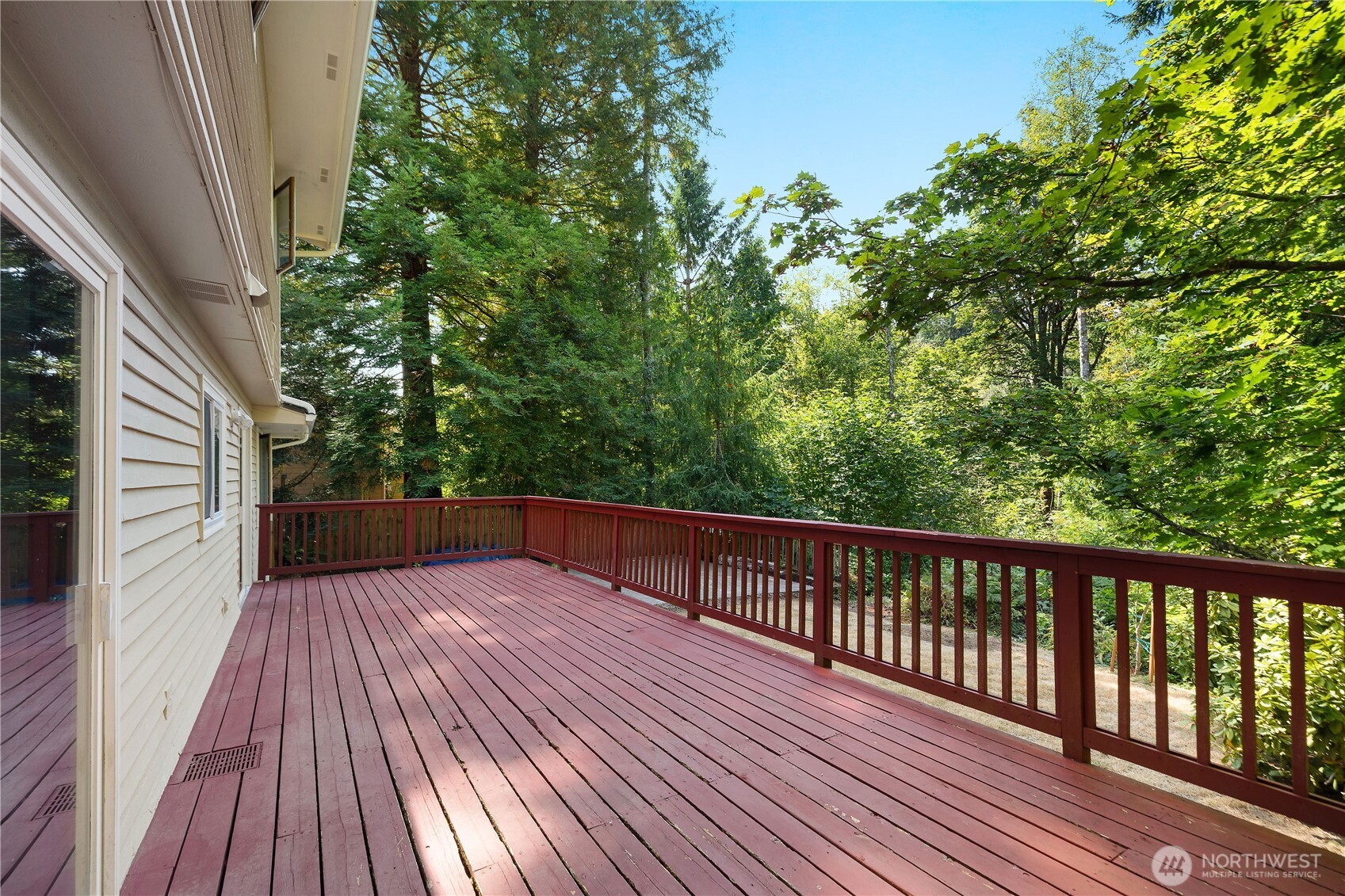 1732 Medallion Loop Property Photo 7
