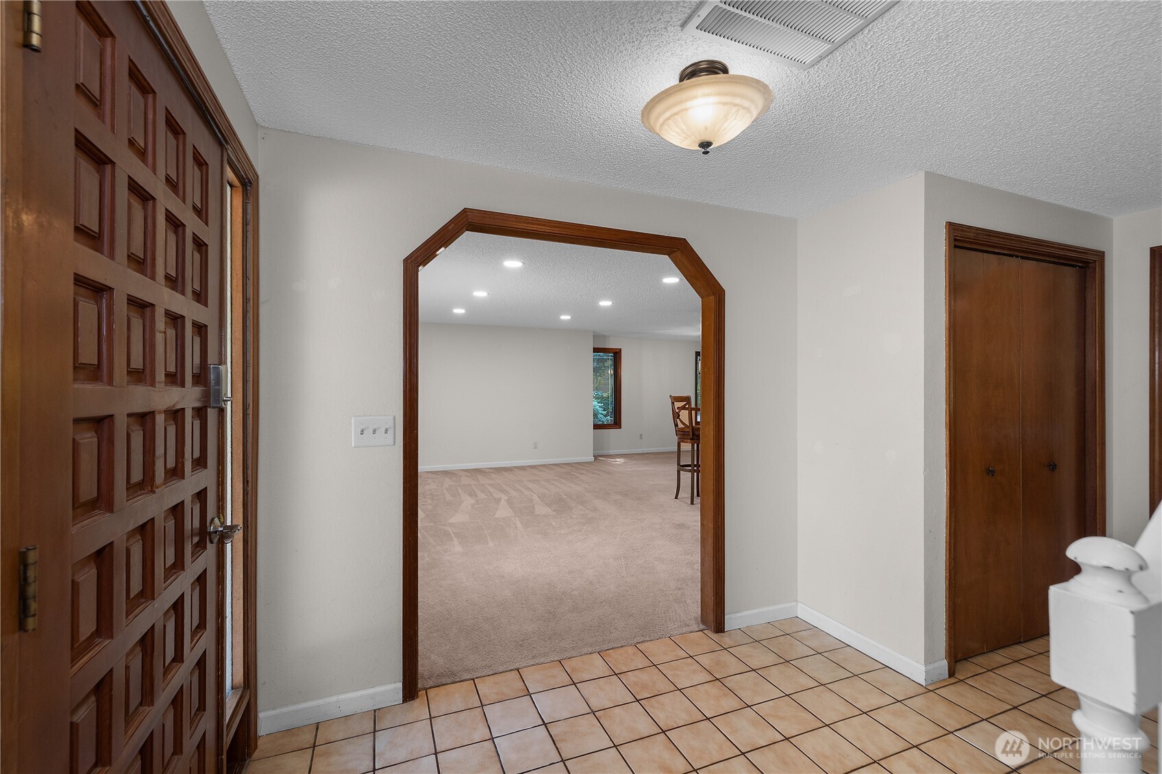 1732 Medallion Loop Property Photo 8
