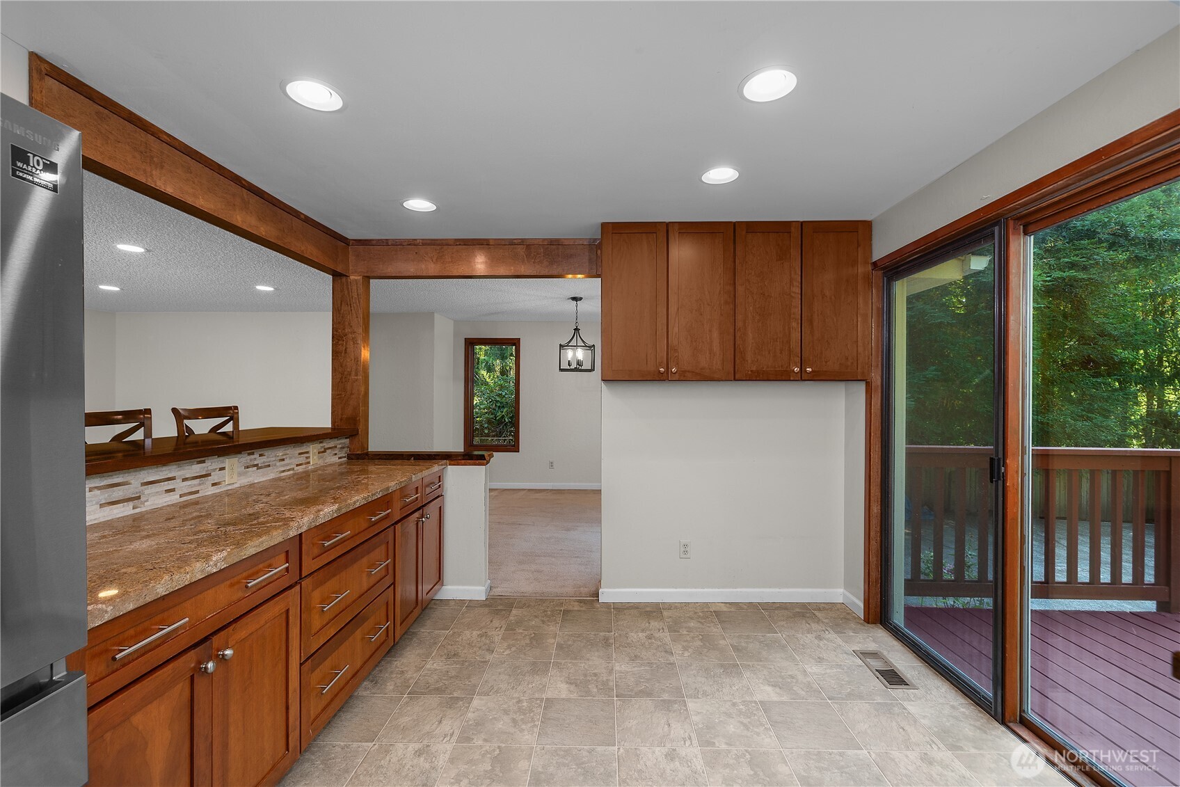 1732 Medallion Loop Property Photo 13