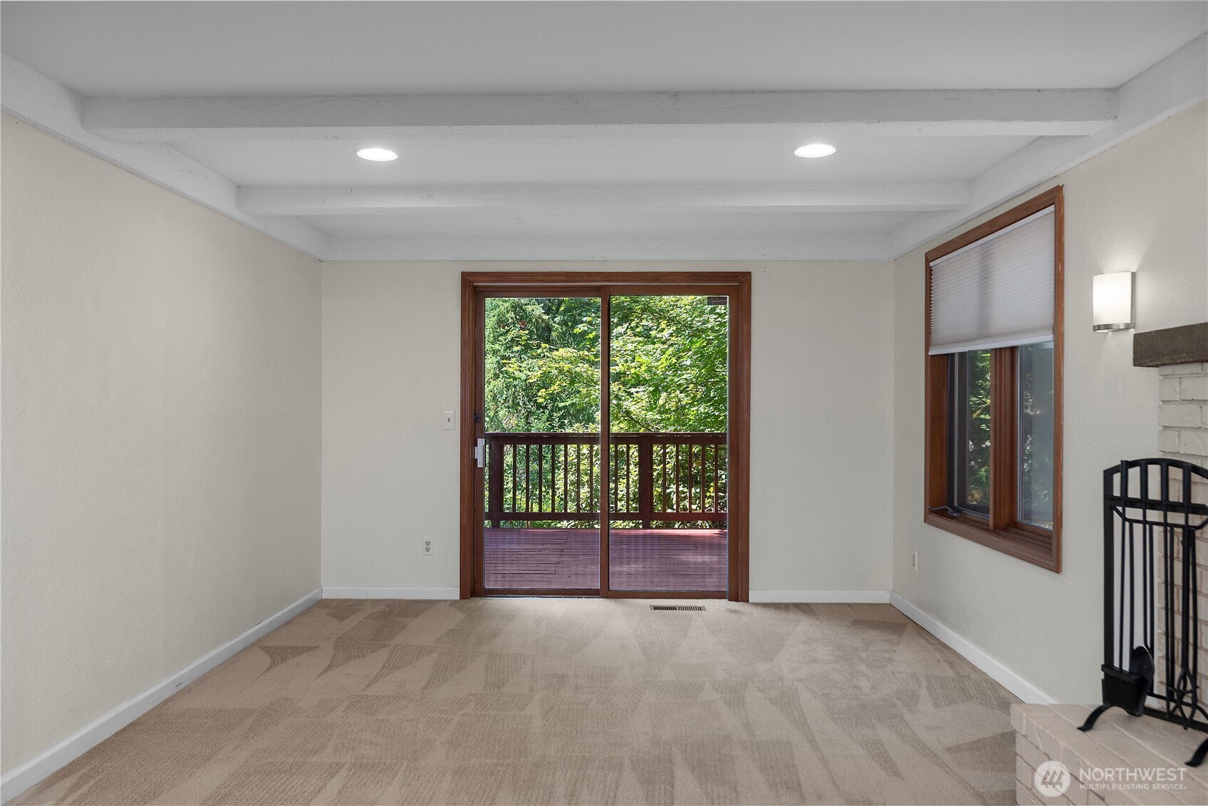 1732 Medallion Loop Property Photo 19