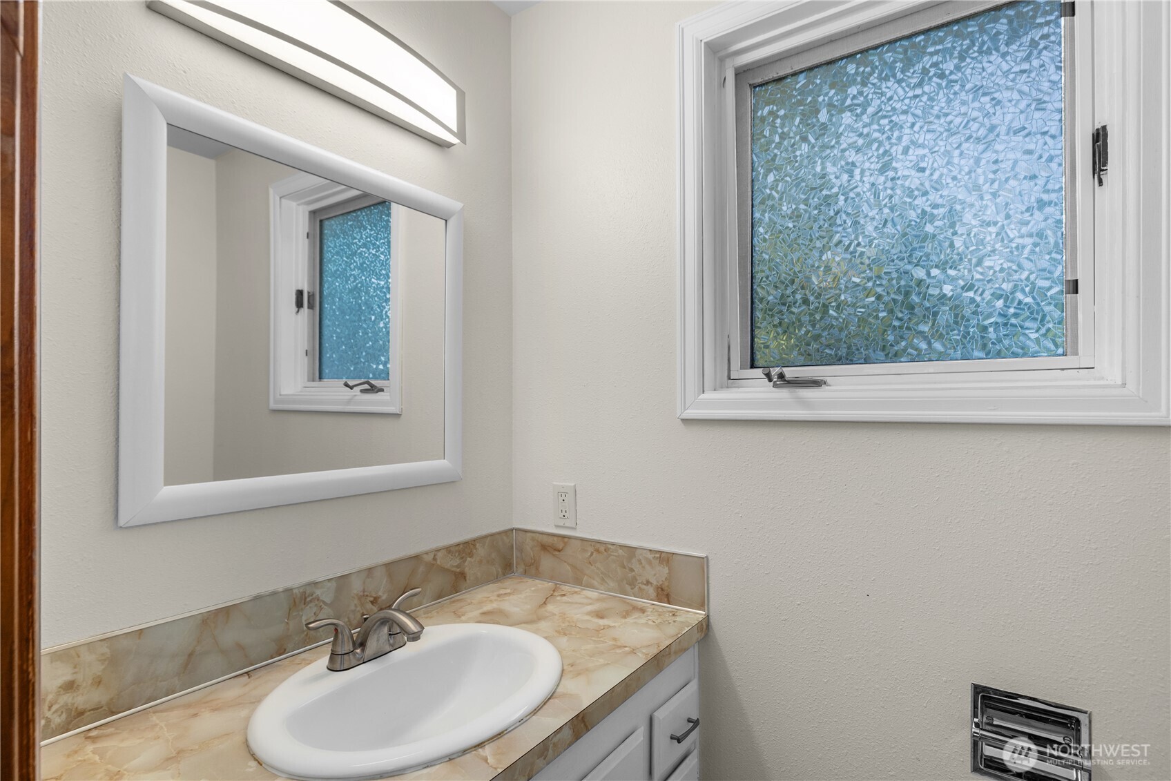 1732 Medallion Loop Property Photo 22