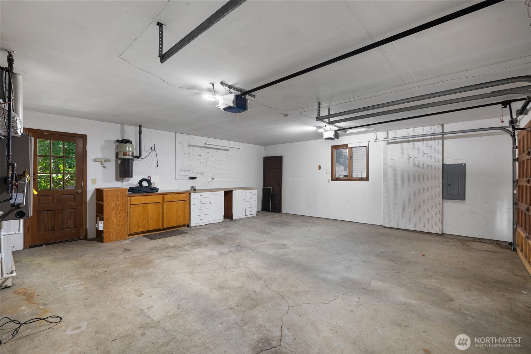 1732 Medallion Loop Property Photo 34