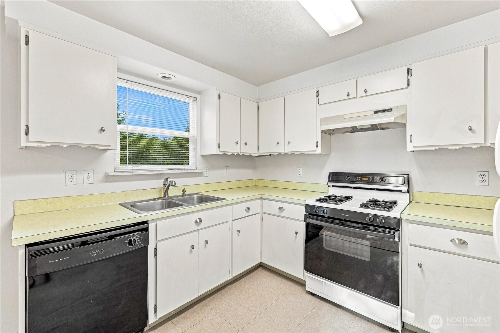 283 Pollman Circle Property Photo 15
