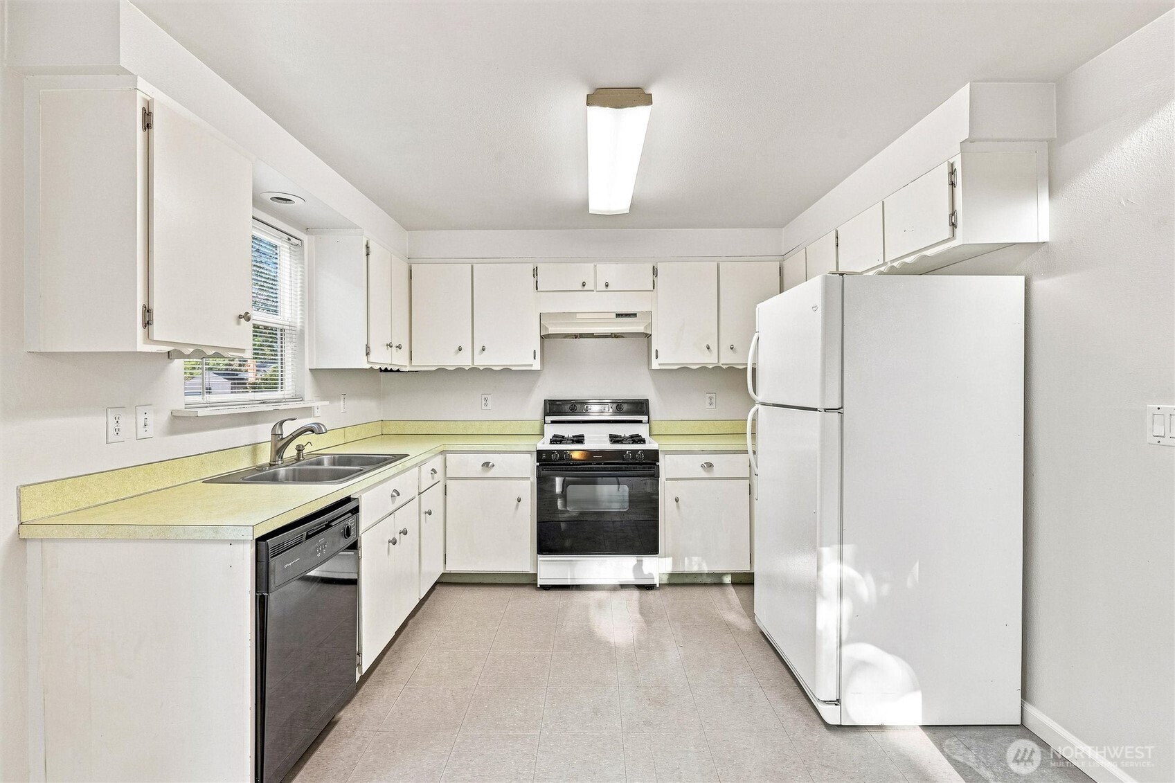 283 Pollman Circle Property Photo 16