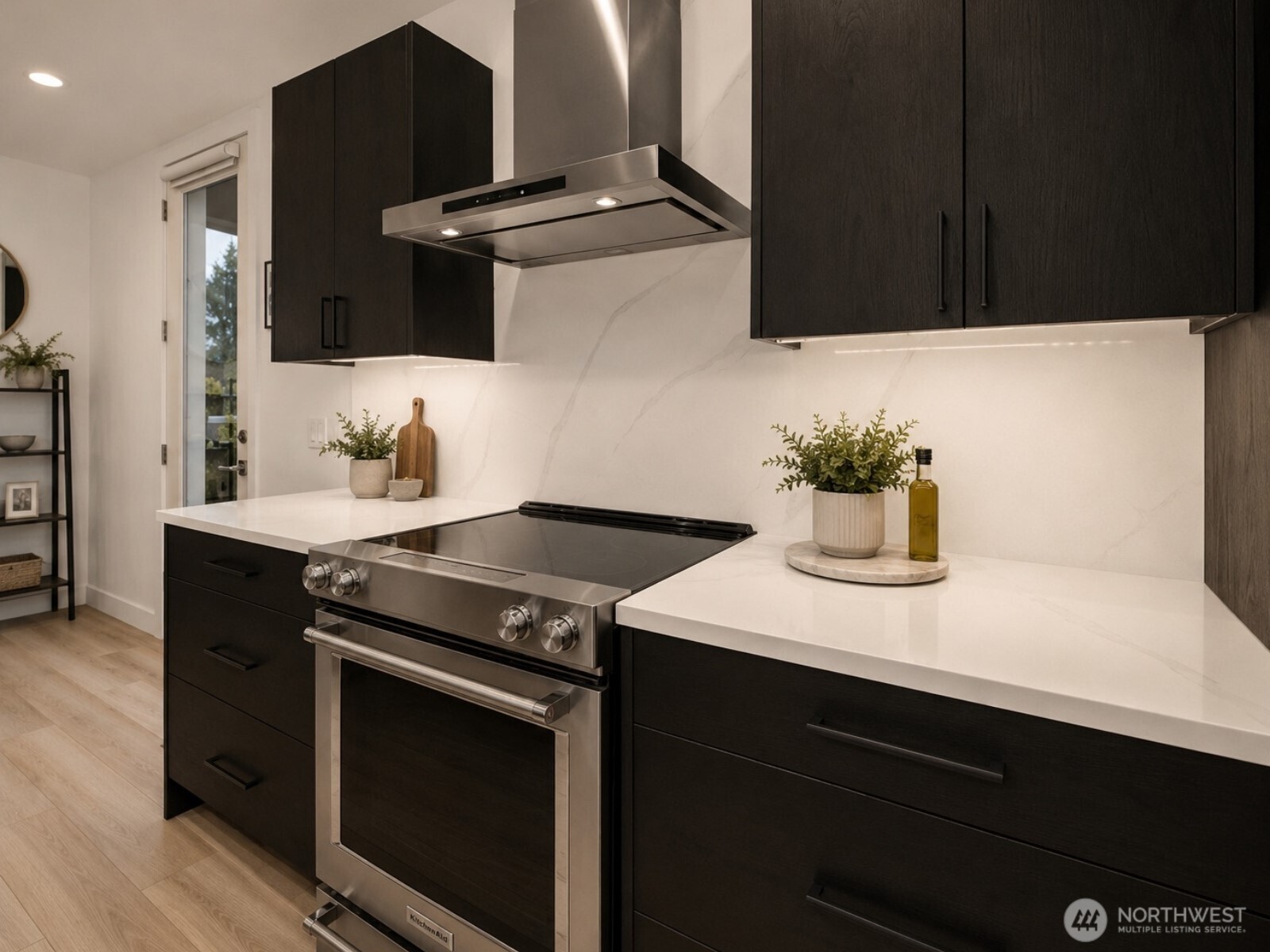 727 Belmont Avenue Property Photo 10