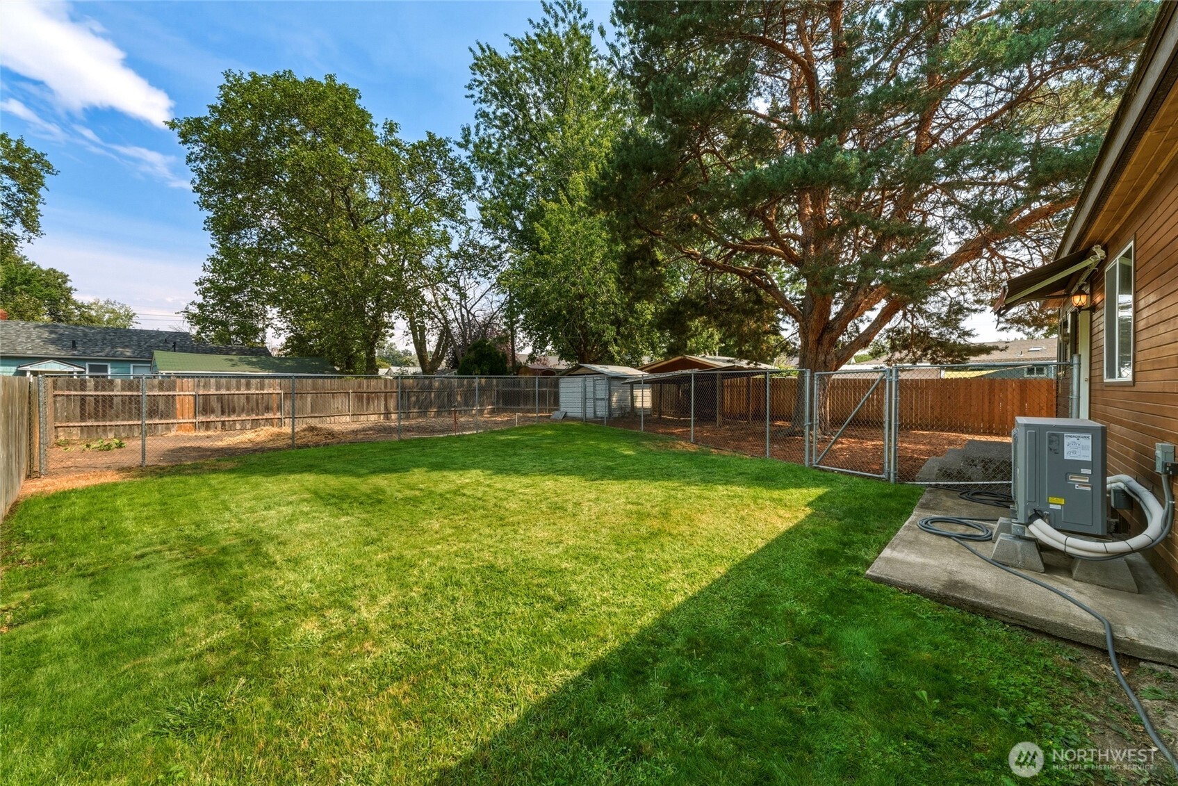 1707 J Street Property Photo 9