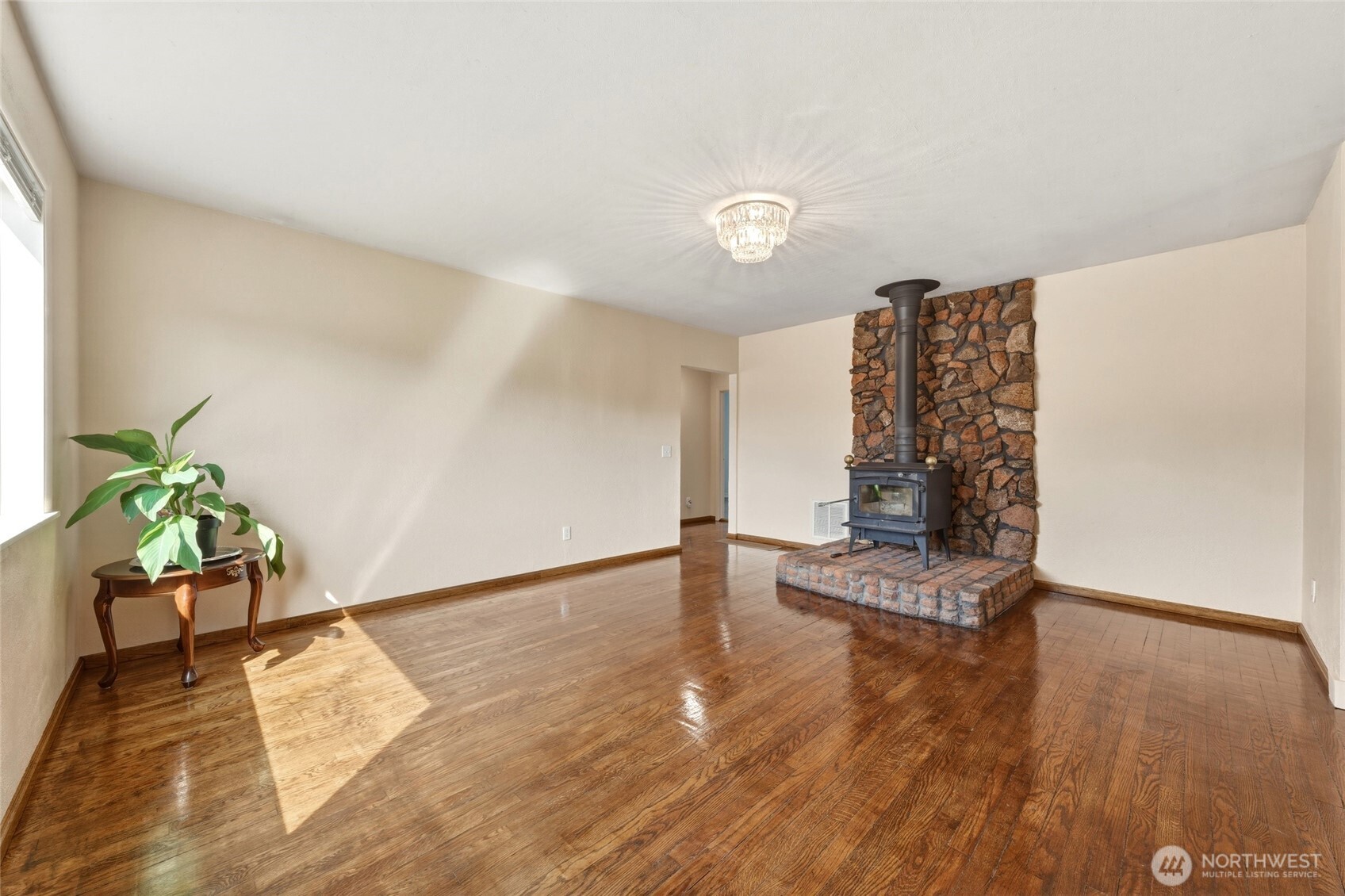 1707 J Street Property Photo 11