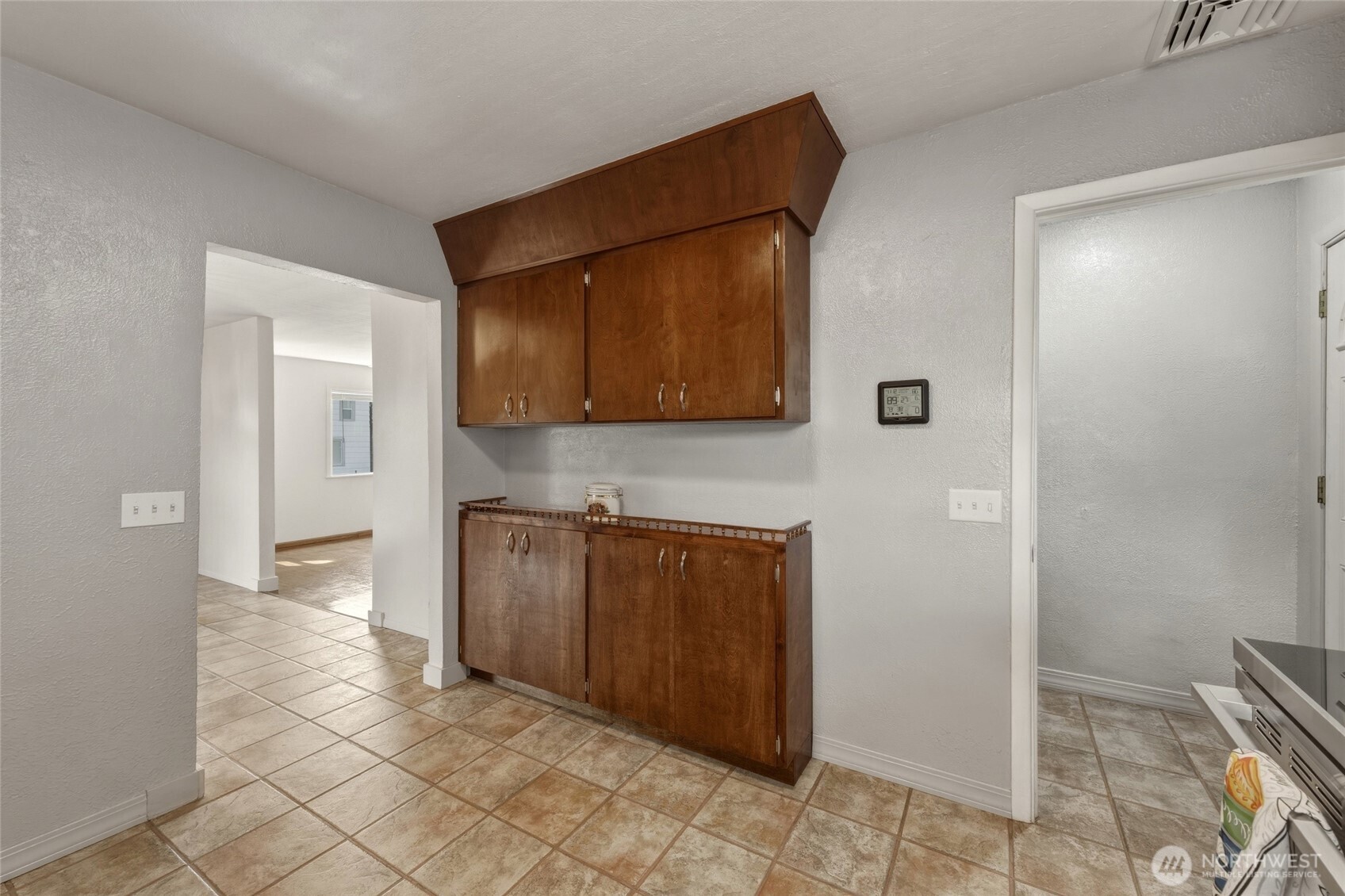 1707 J Street Property Photo 18