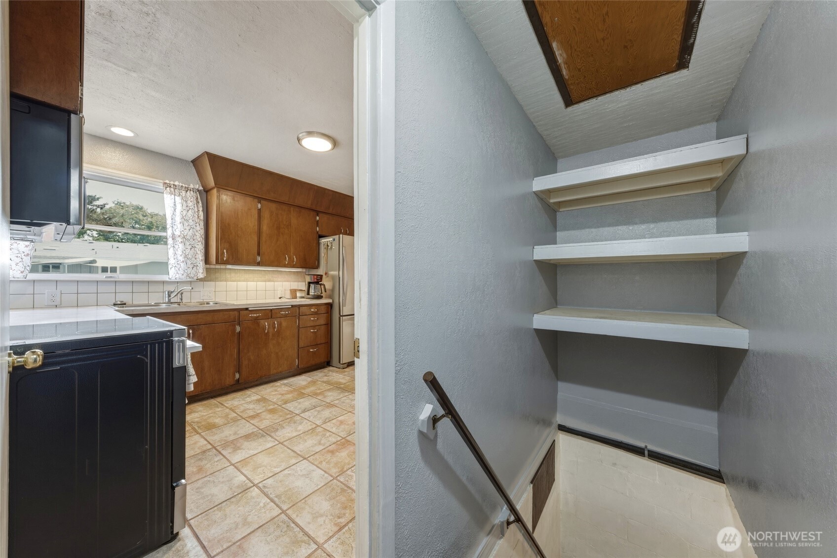 1707 J Street Property Photo 28