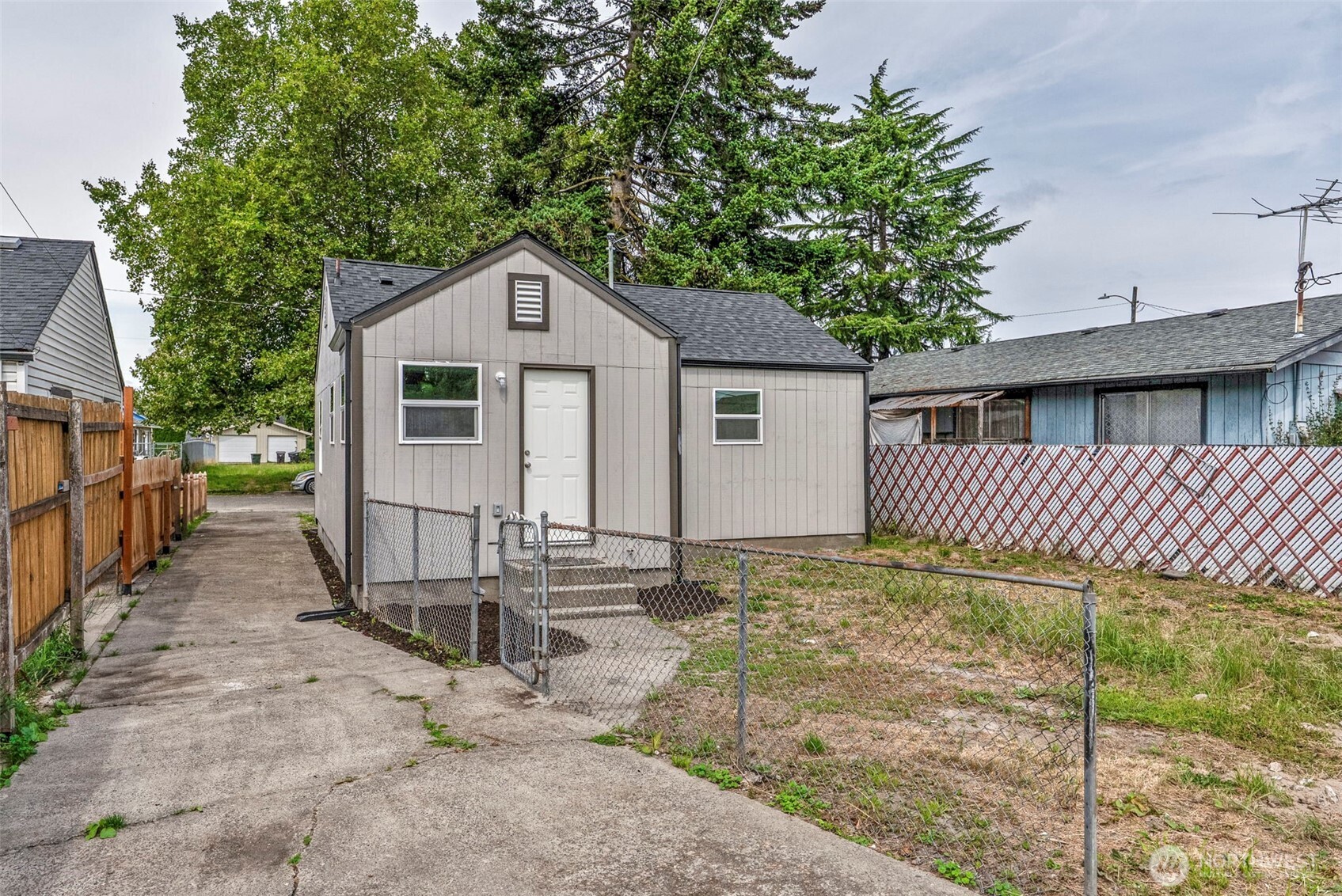 256 28th Avenue Property Photo 17