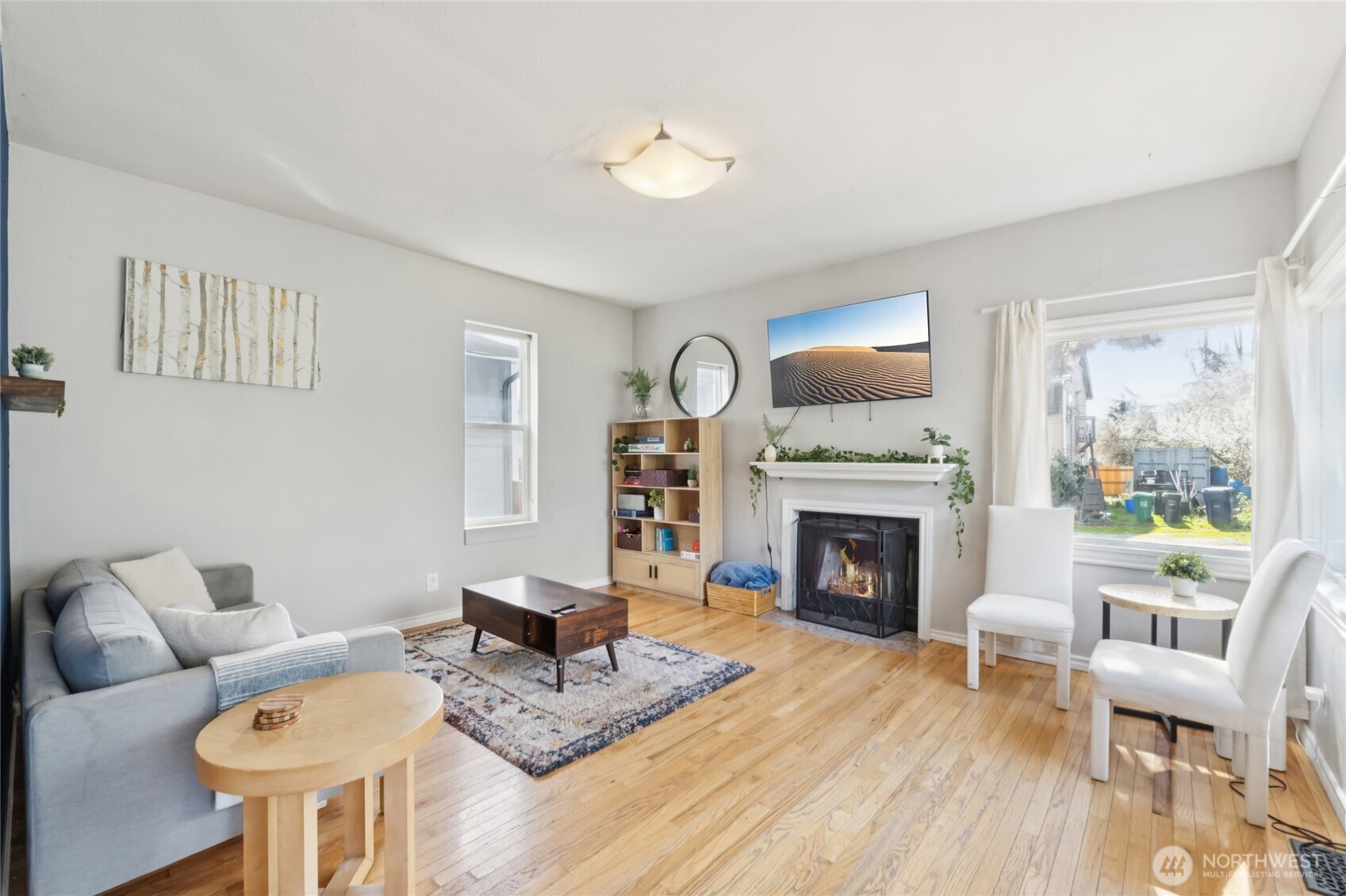 1110 S Bennett Street Property Photo 8