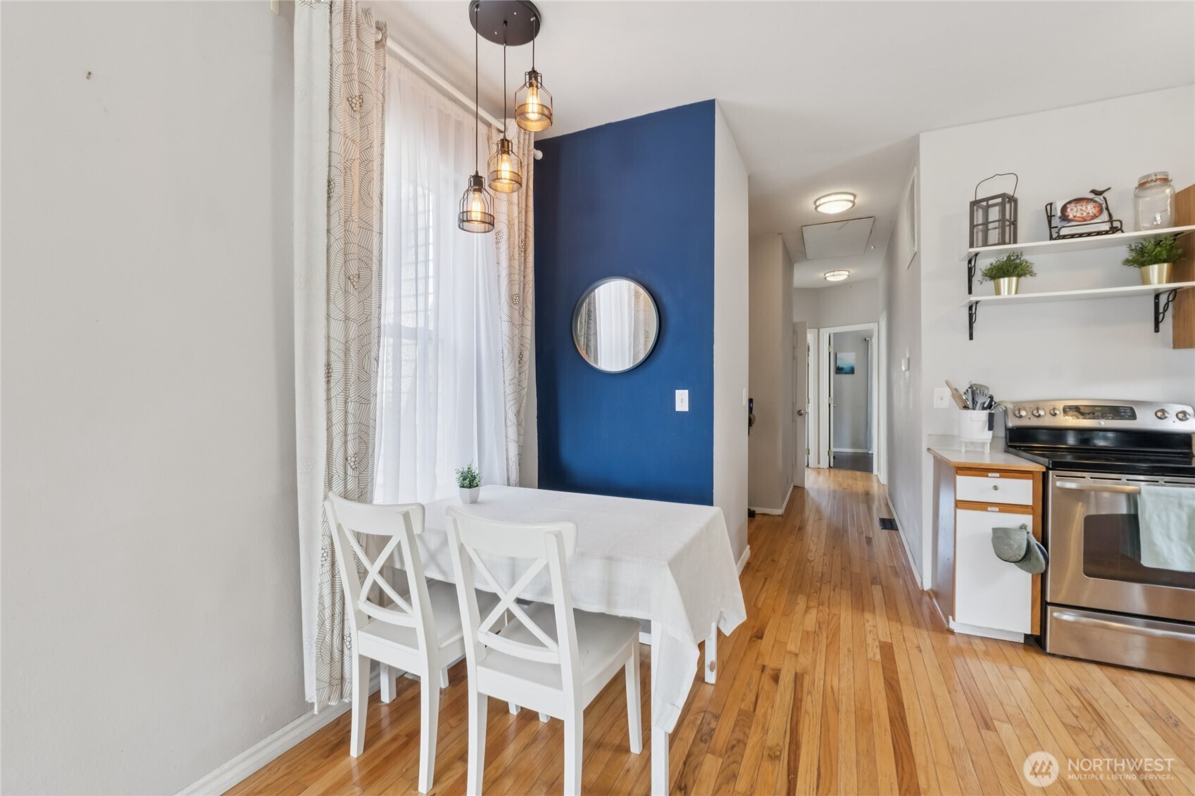 1110 S Bennett Street Property Photo 11
