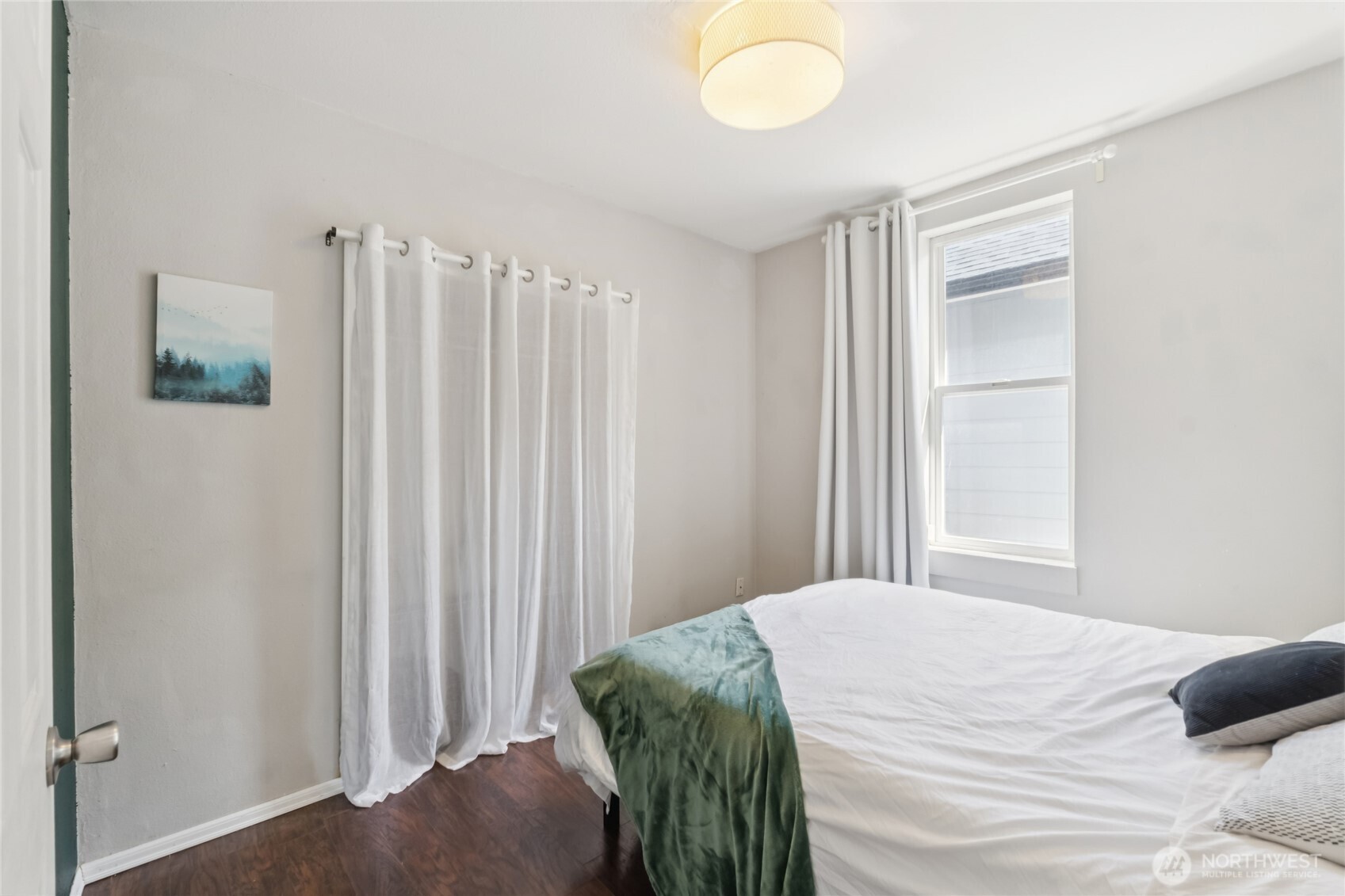 1110 S Bennett Street Property Photo 23