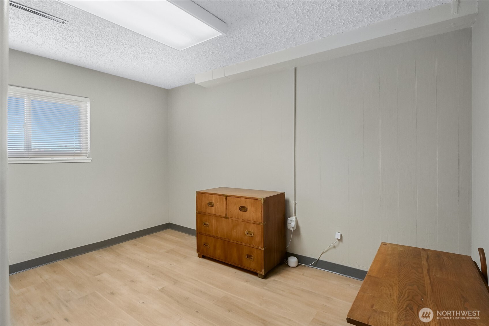 1345 W Lakeside Drive Property Photo 14