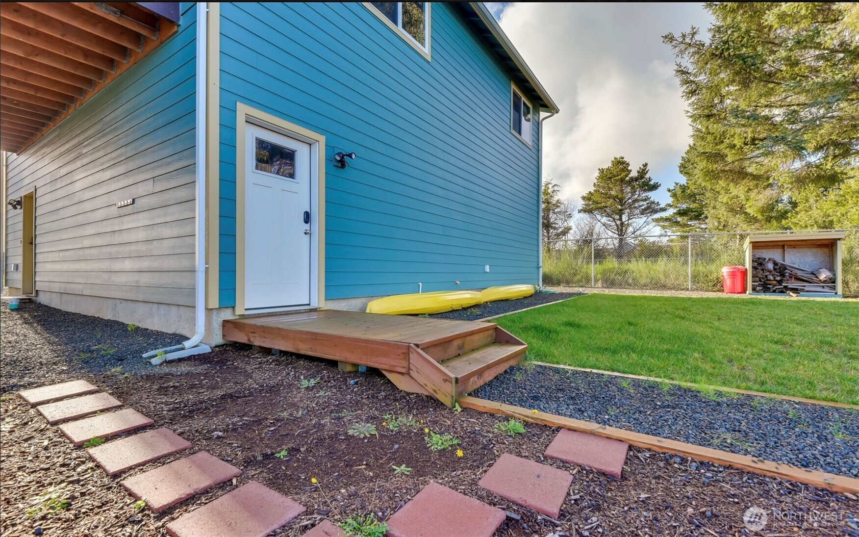 1006 Point Brown Avenue Property Photo 24
