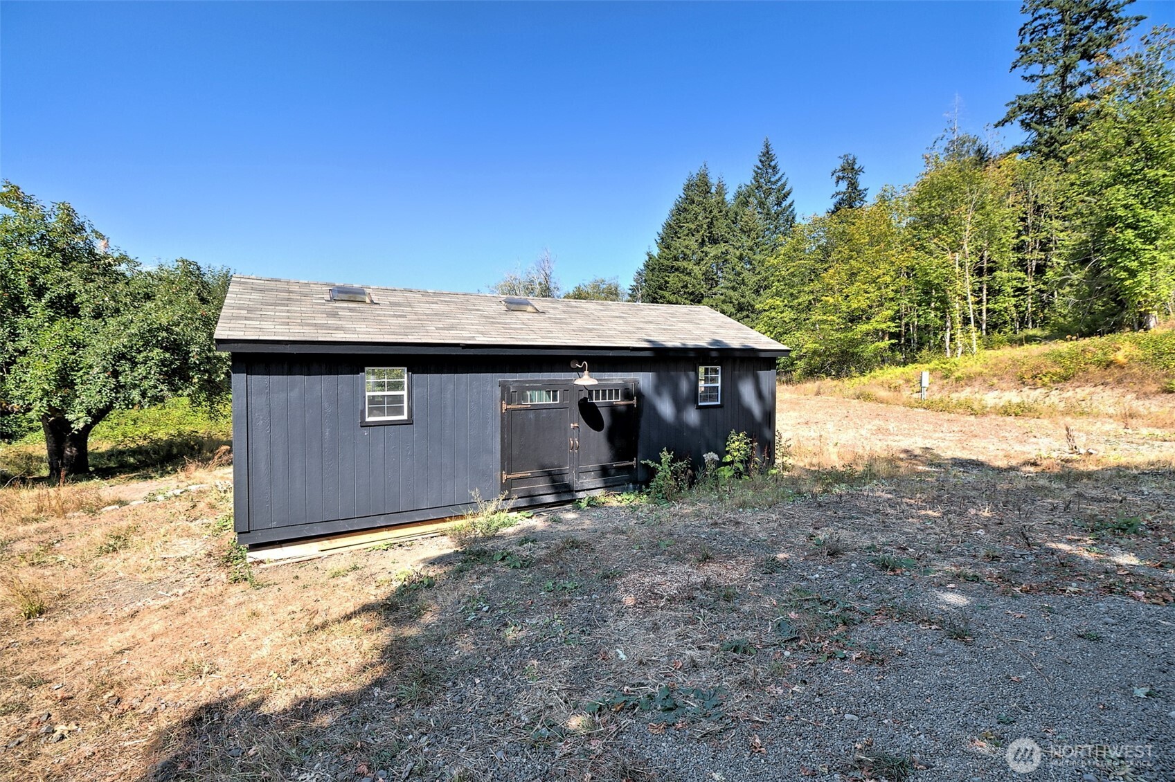 1250 E Crestview Drive Property Photo 9