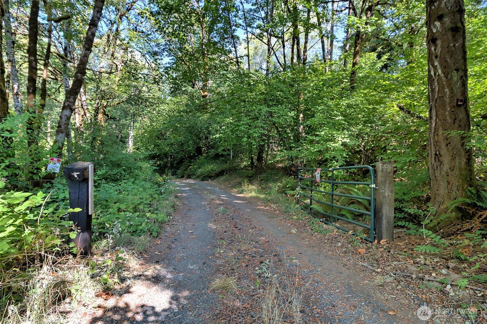 1250 E Crestview Drive Property Photo 11