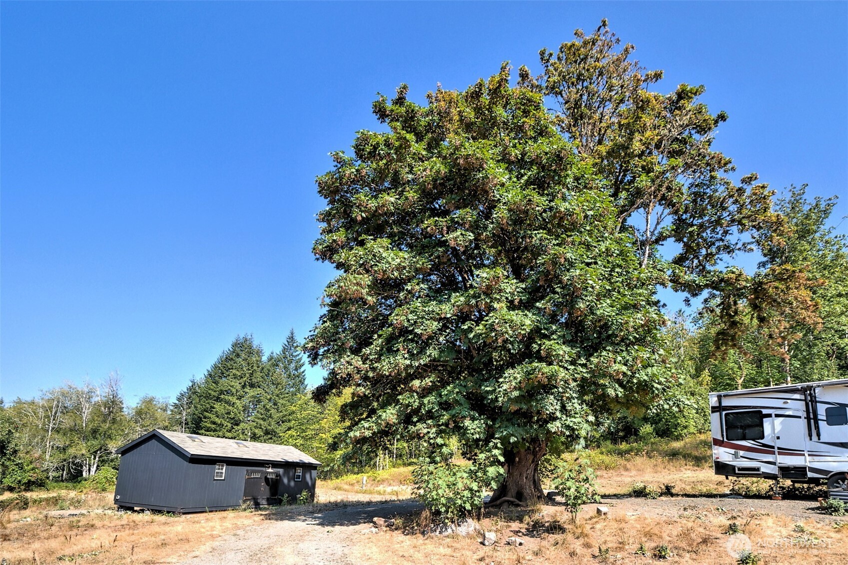 1250 E Crestview Drive Property Photo 16