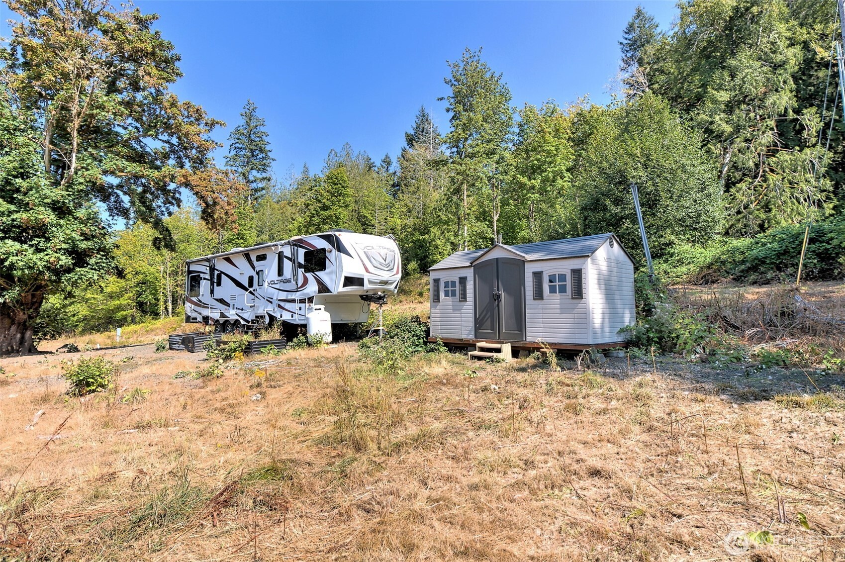 1250 E Crestview Drive Property Photo 17