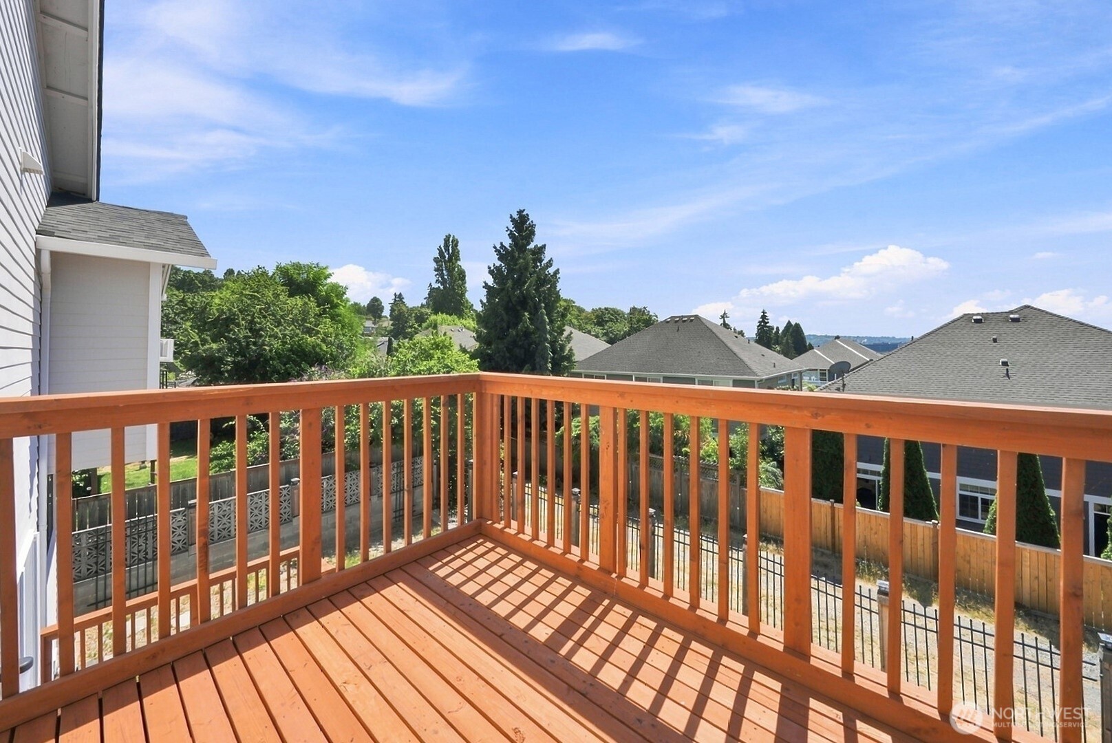 1011 N 28th Place Property Photo 18
