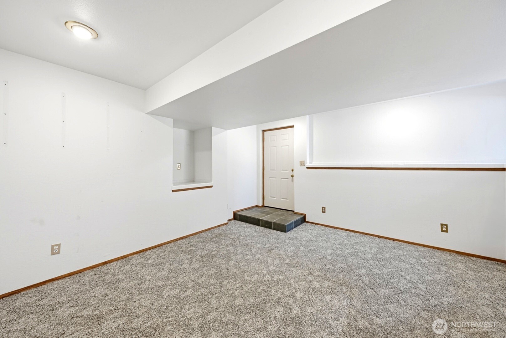 1011 N 28th Place Property Photo 26